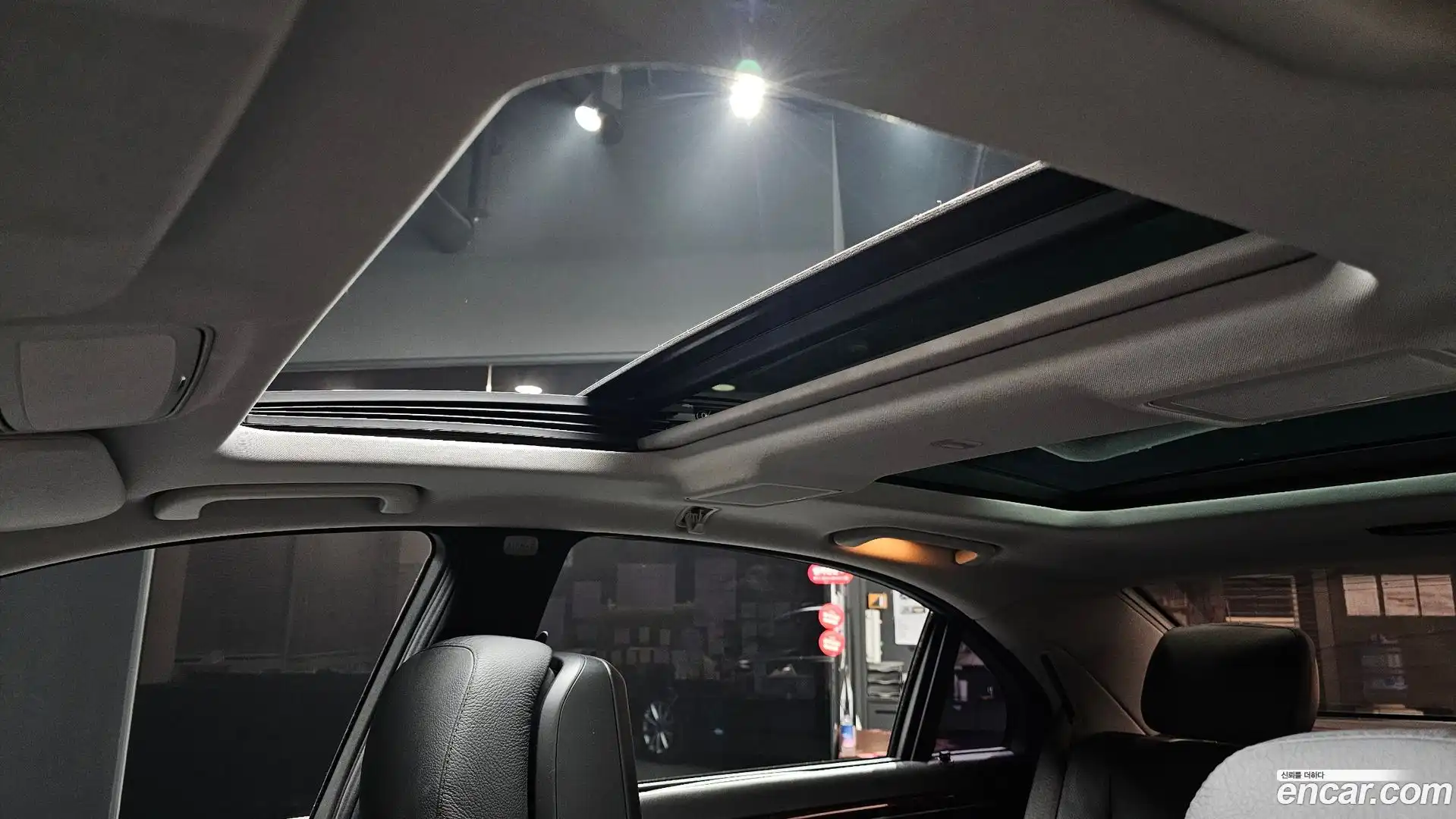 S-Class Mercedes-Benz 2010.0-OPTION-022