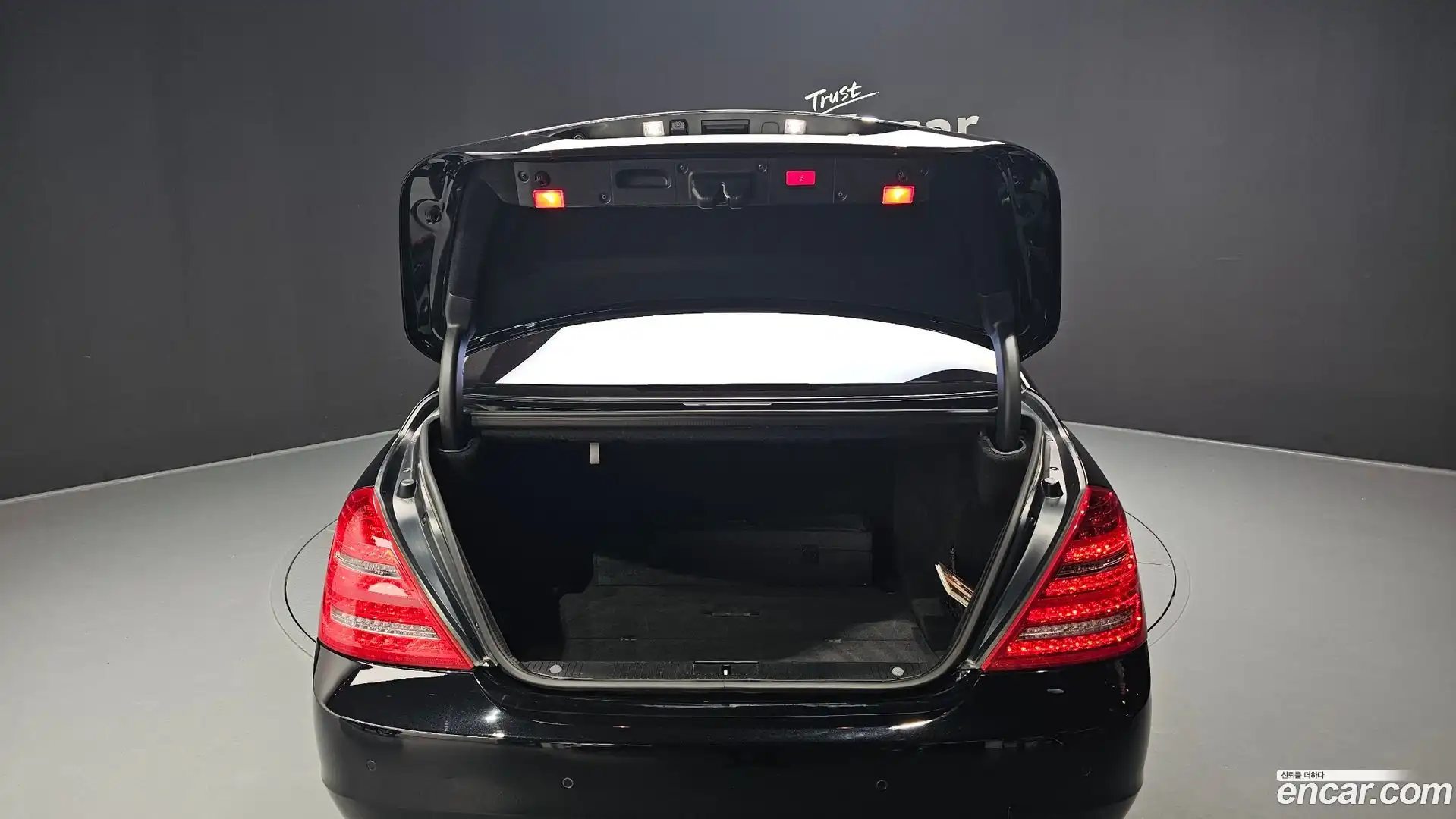 S-Class Mercedes-Benz 2010.0-OPTION-024