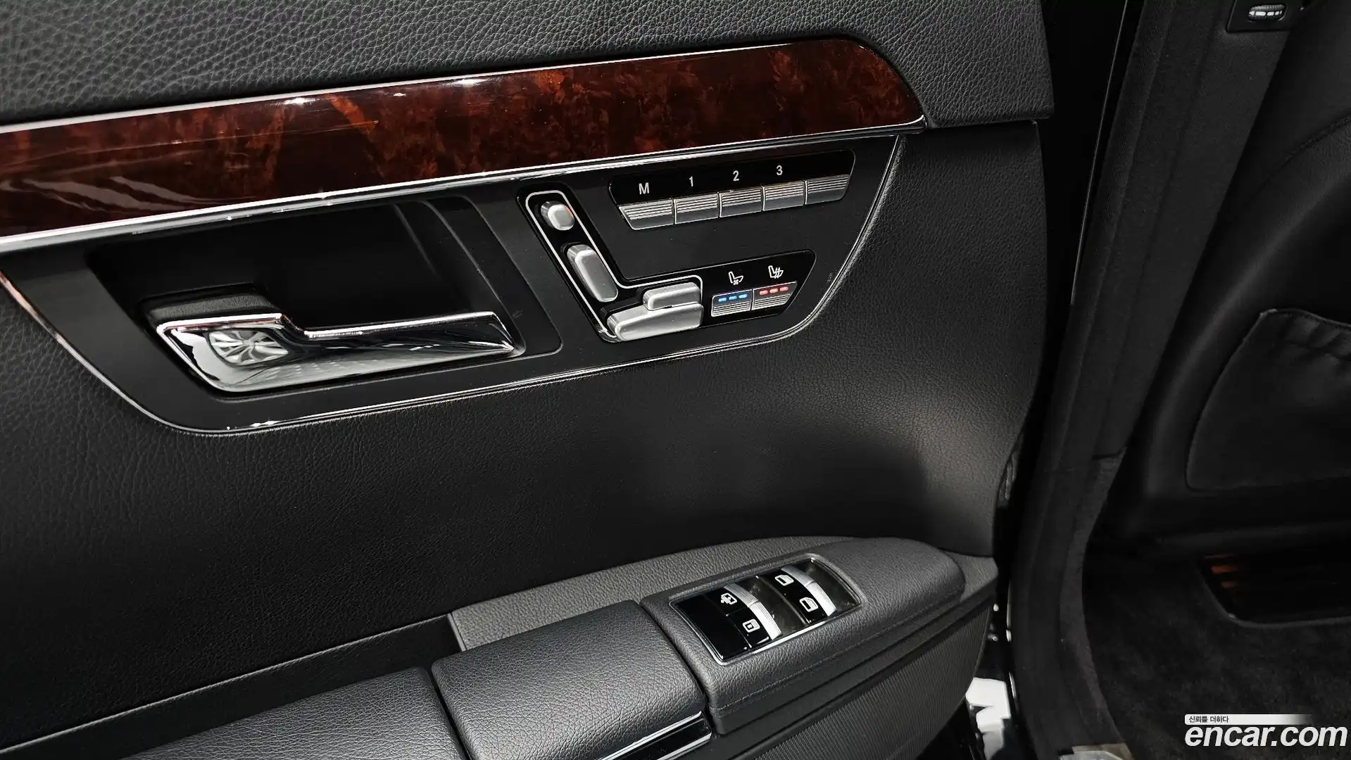 S-Class Mercedes-Benz 2010.0-OPTION-045