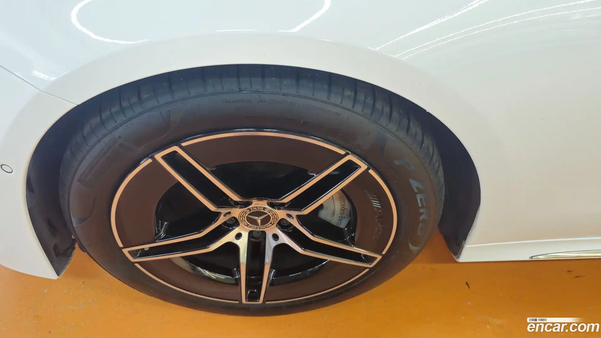 E-Class Mercedes-Benz 2025.3-OUTER-005