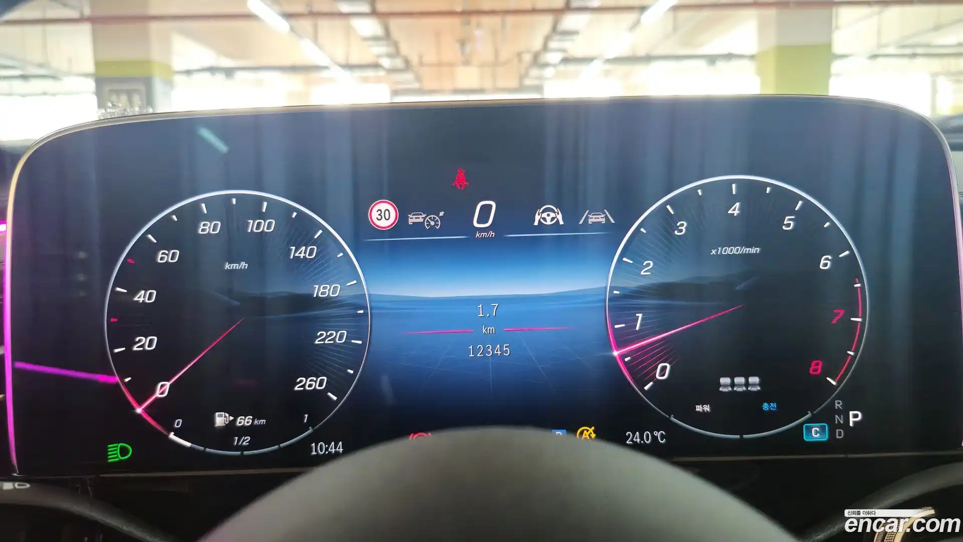 E-Class Mercedes-Benz 2025.3-OPTION-017