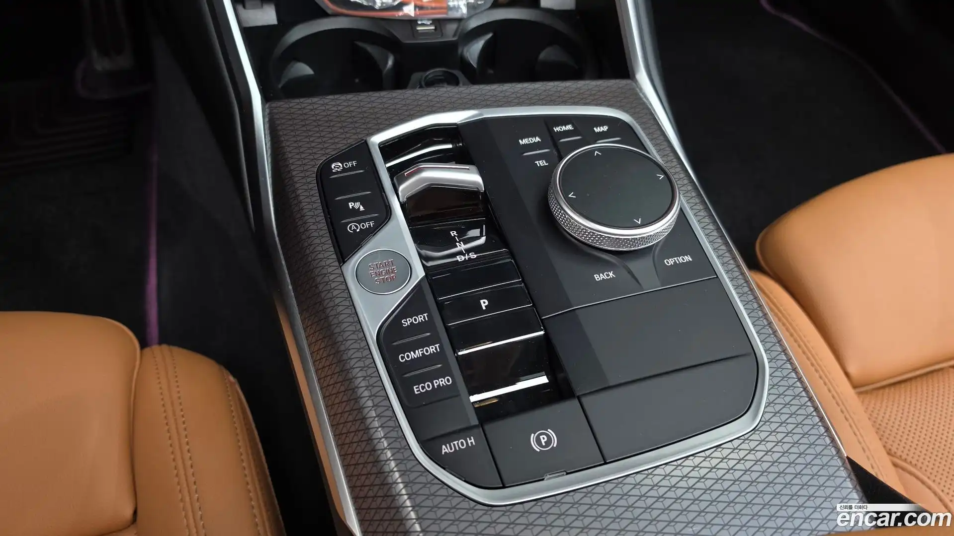 3-Series BMW 2024.10-INNER-009