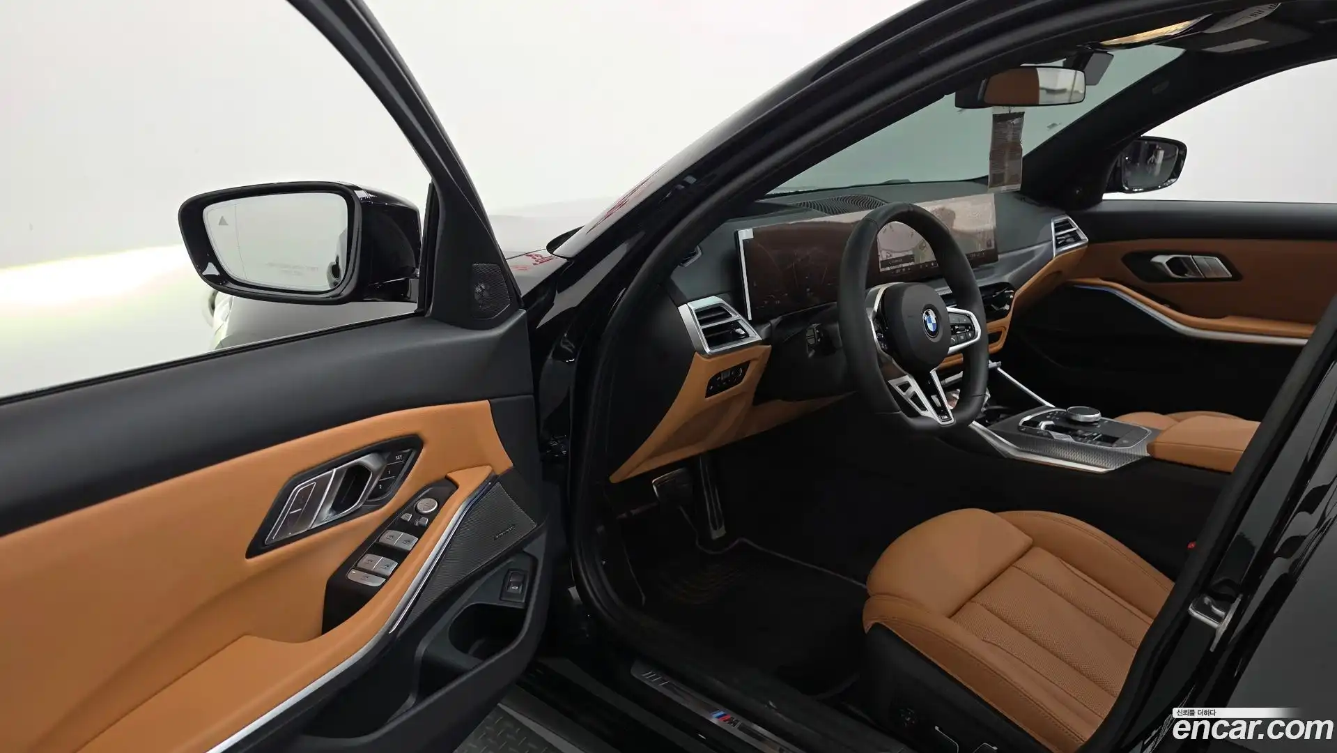 3-Series BMW 2024.10-INNER-010
