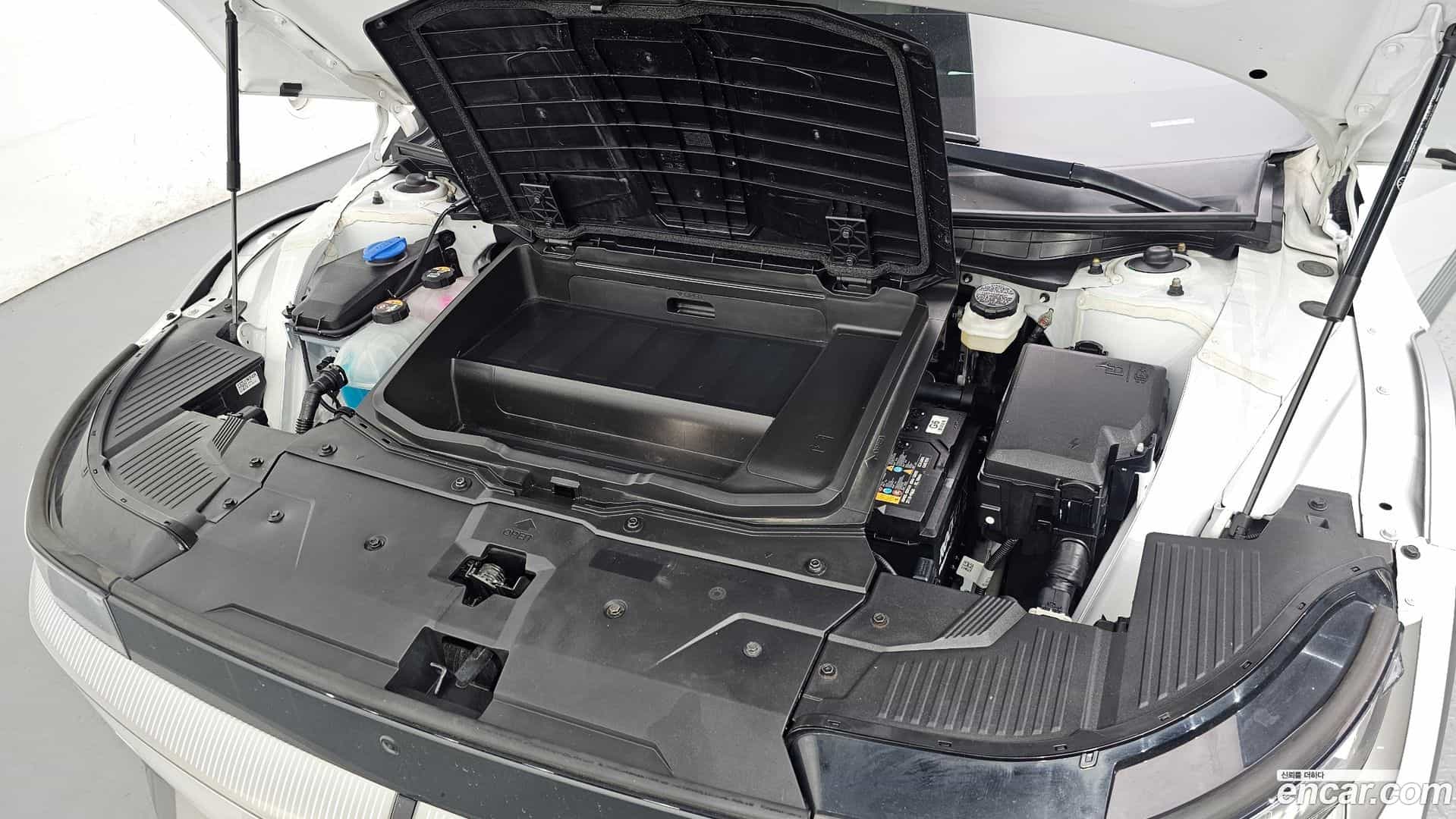 Ioniq5 Hyundai 2022.2-OUTER-006