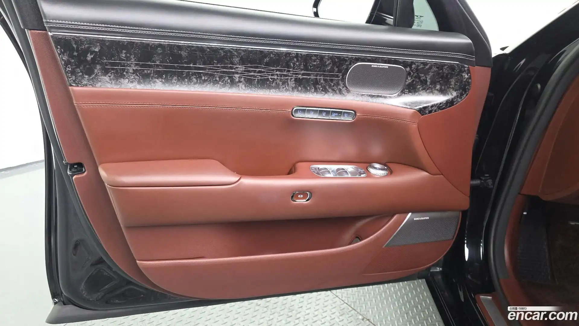 G90 Genesis 2024.4-INNER-034
