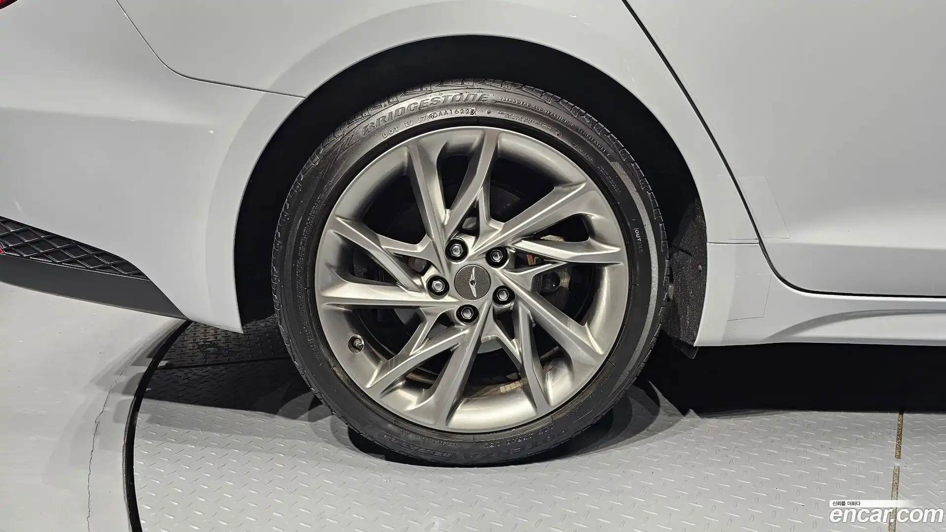G70 Genesis 2022.8-OUTER-005