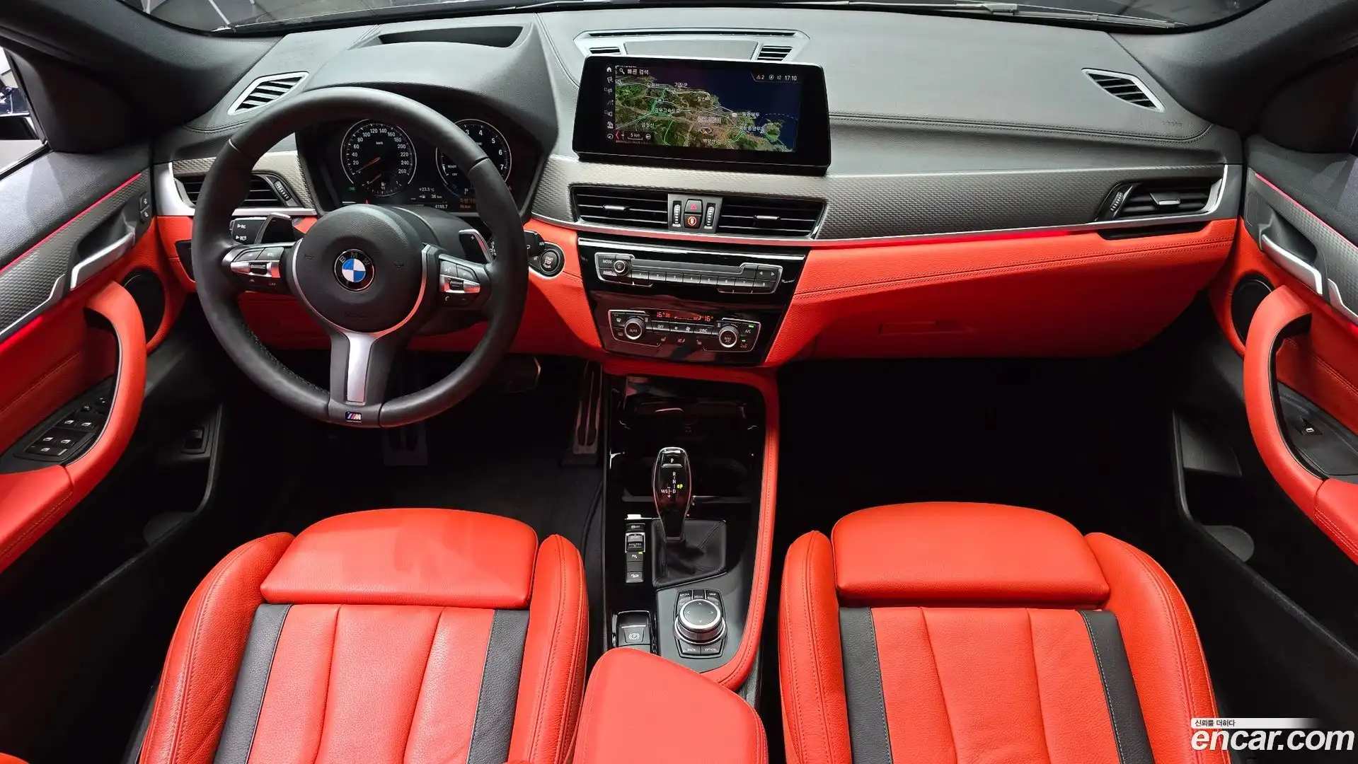 X2 (F39) BMW 2022.10-INNER-007