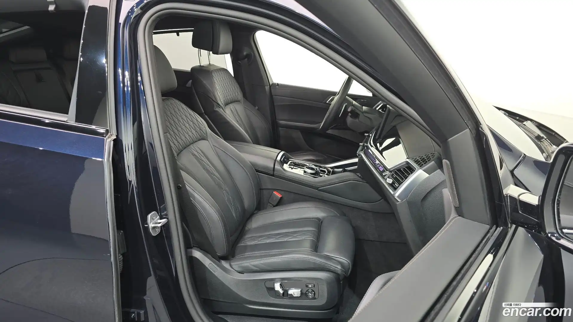 X6 BMW 2025.6-INNER-036