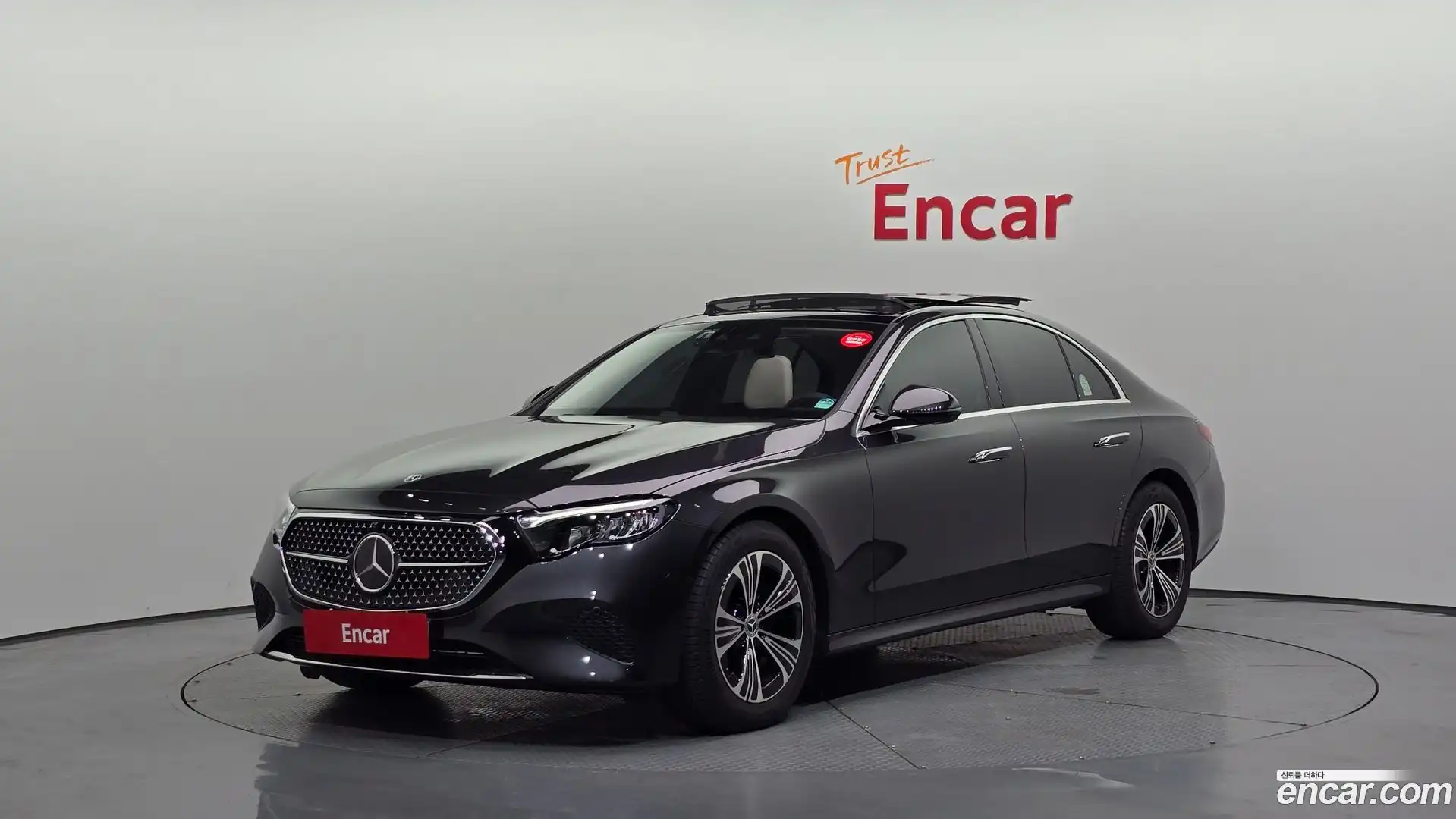 E-Class Mercedes-Benz 2025.2-OUTER-001
