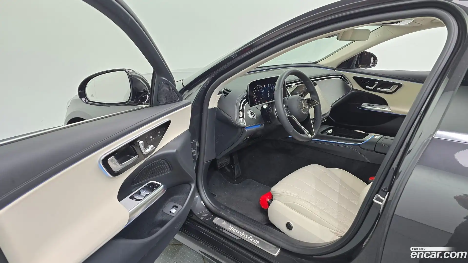 E-Class Mercedes-Benz 2025.2-INNER-010