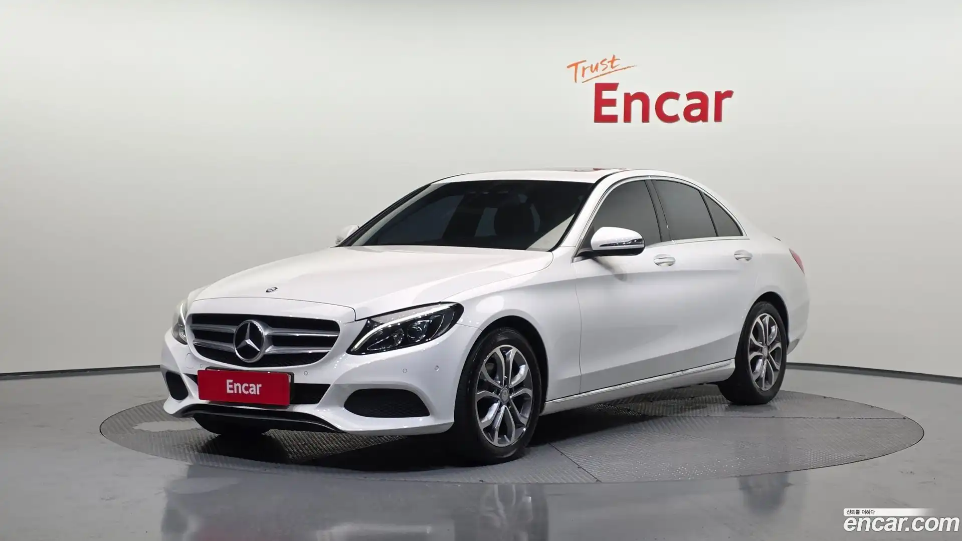 C-Class Mercedes-Benz 2017.0-OUTER-001