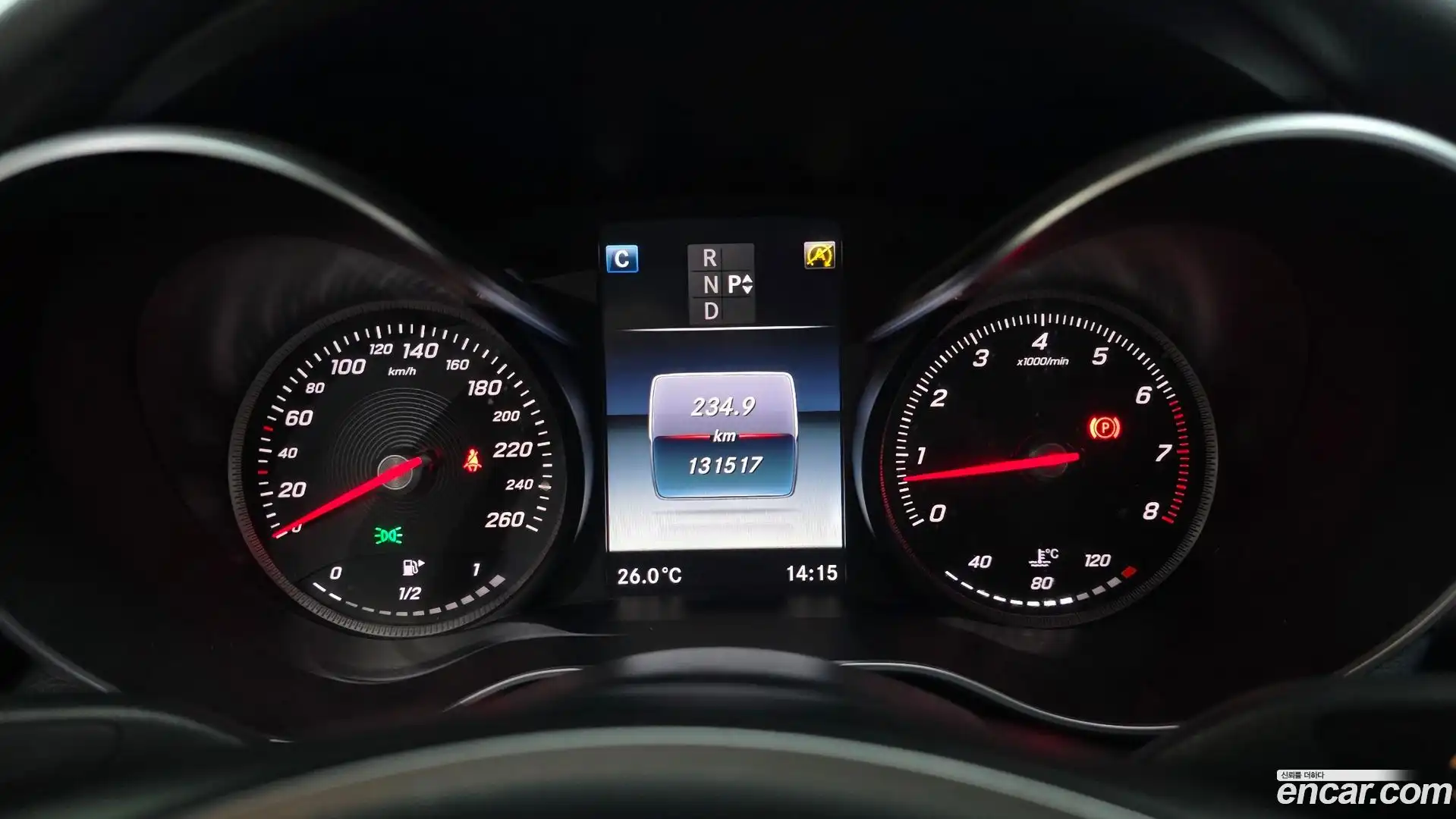 C-Class Mercedes-Benz 2017.0-INNER-008