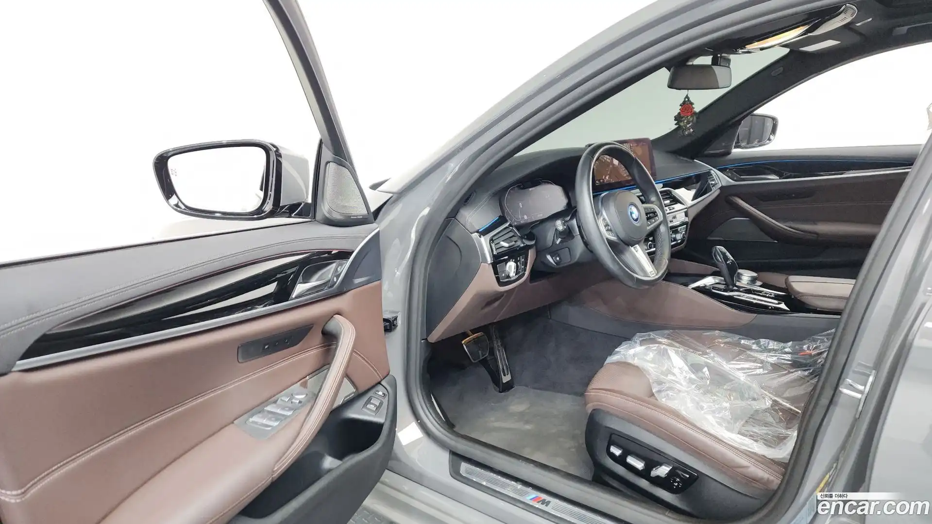 5-Series BMW 2022.1-INNER-010