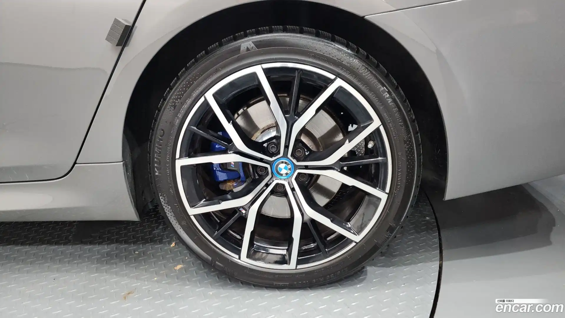 5-Series BMW 2022.1-OUTER-031