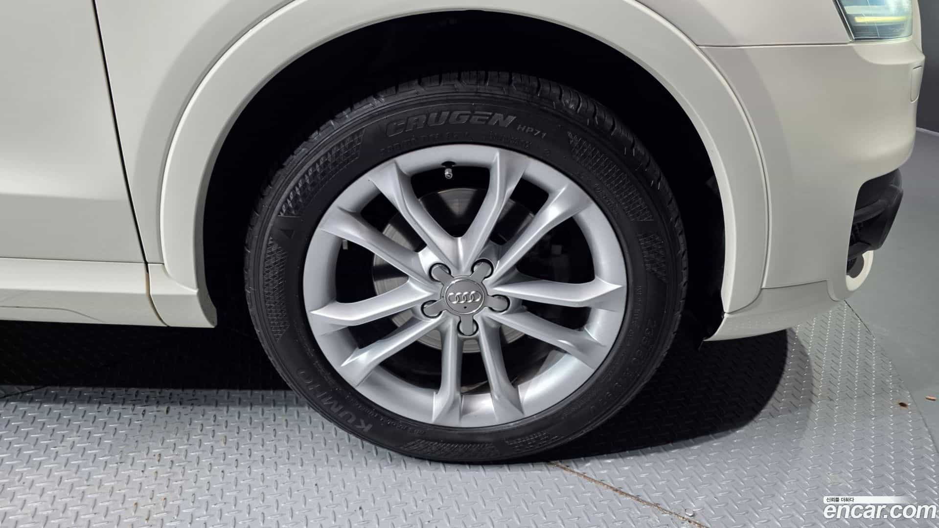 Q3 Audi 2014.7-OUTER-005