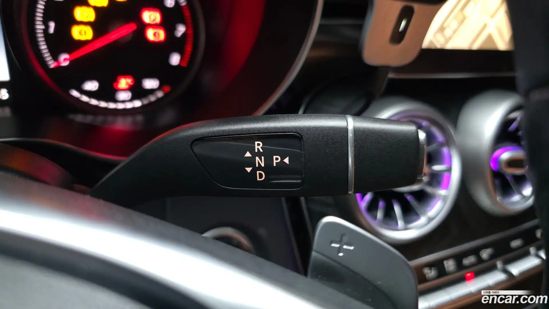 C-Class Mercedes-Benz 2017.5-INNER-009