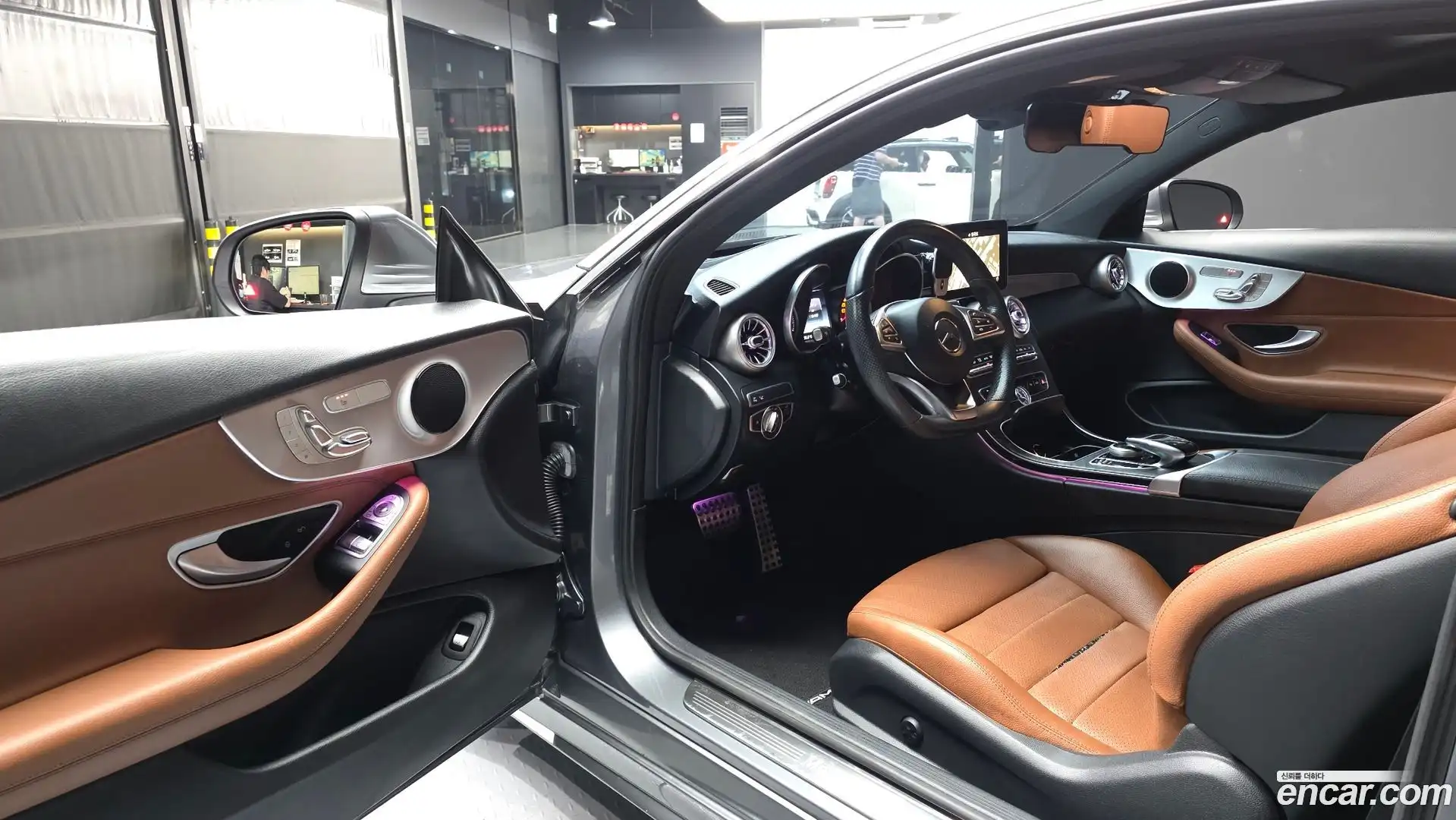 C-Class Mercedes-Benz 2017.5-INNER-010