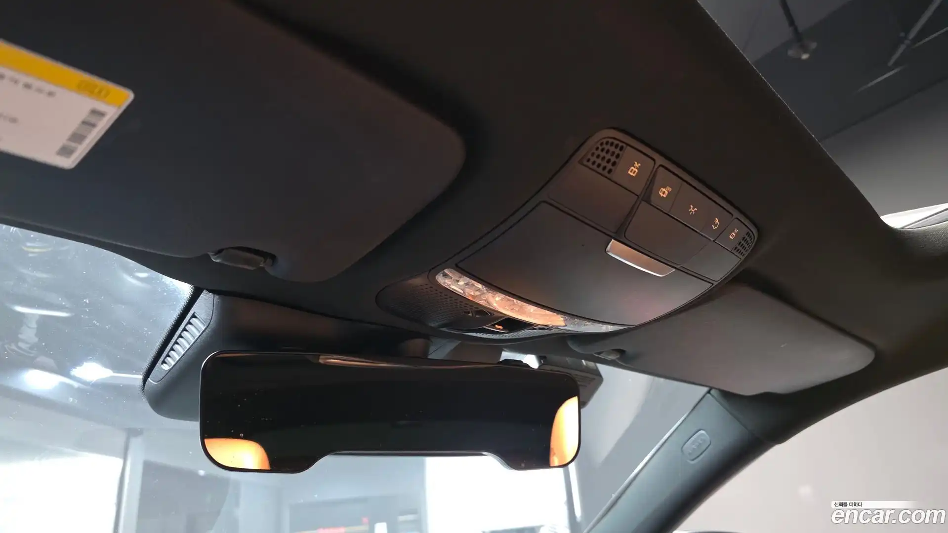 C-Class Mercedes-Benz 2017.5-OPTION-023
