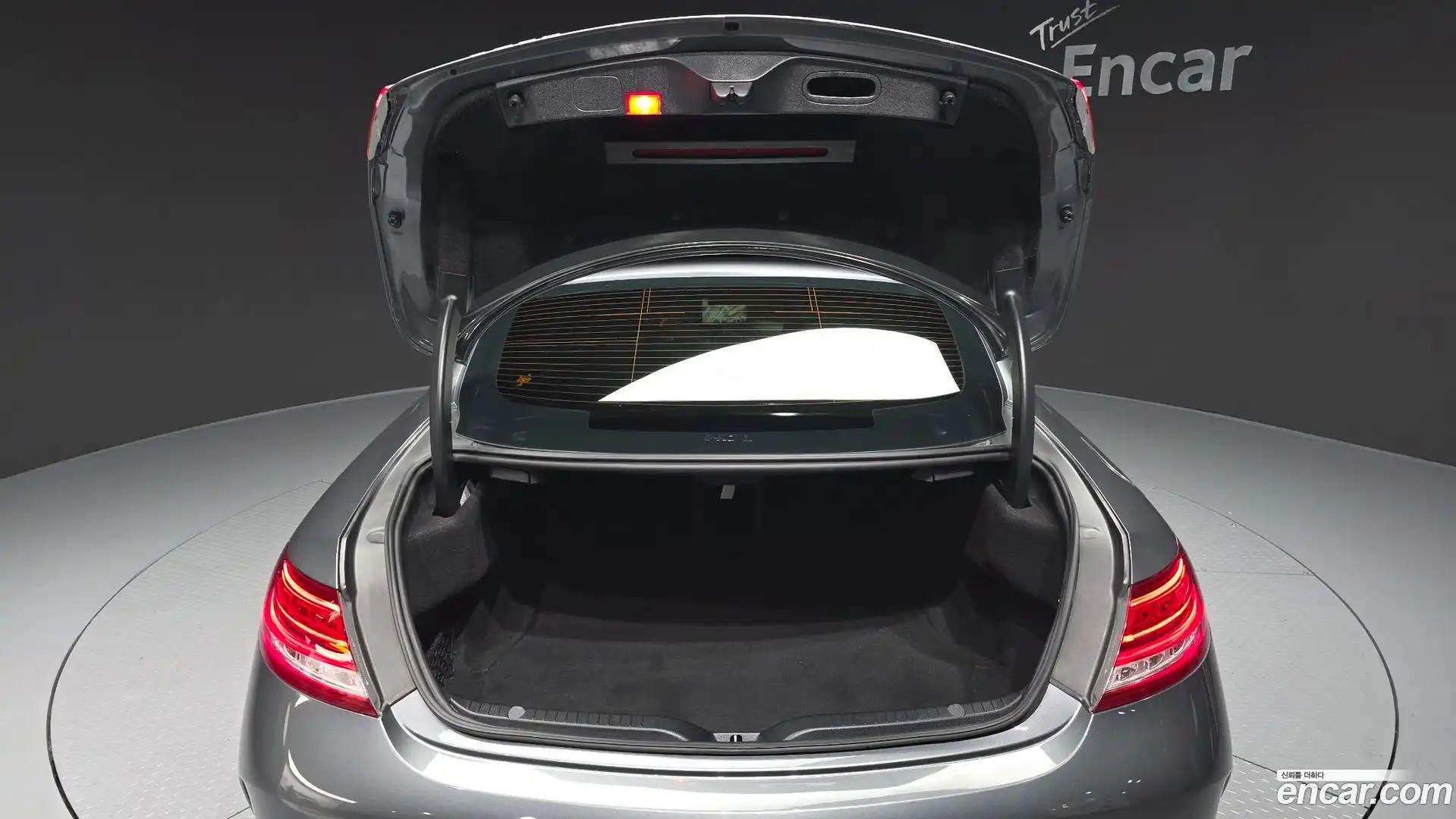 C-Class Mercedes-Benz 2017.5-OPTION-024