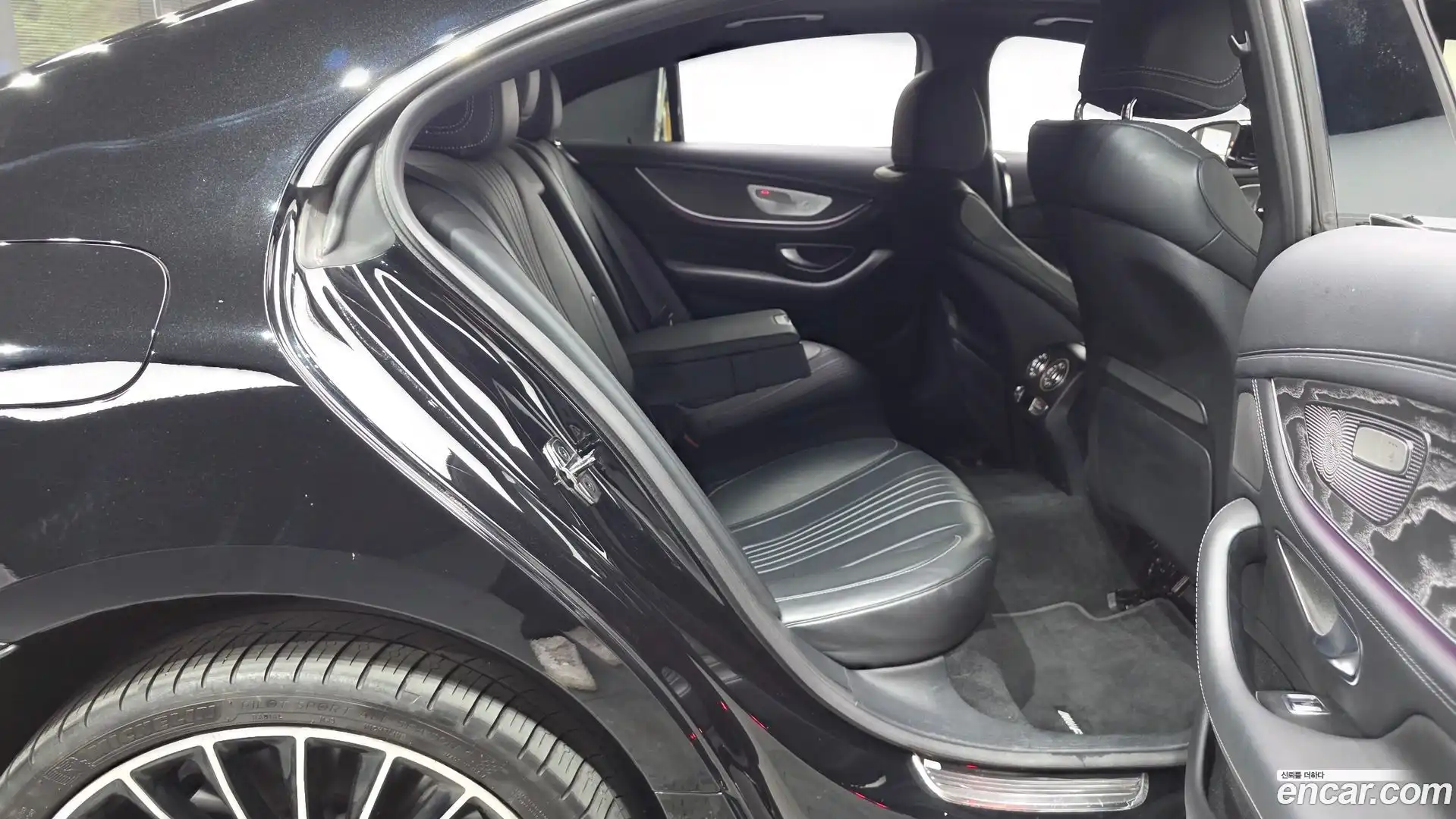 CLS-Class Mercedes-Benz 2022.6-OPTION-015