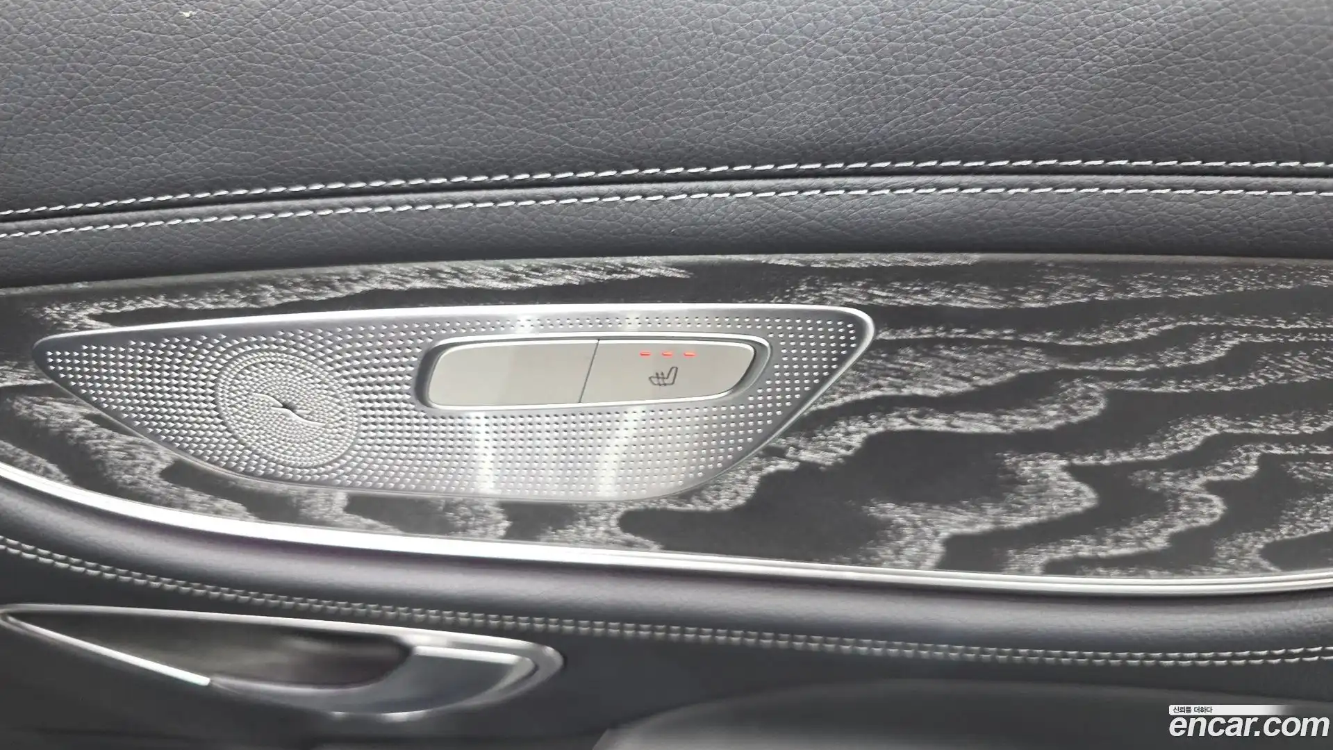 CLS-Class Mercedes-Benz 2022.6-OPTION-041