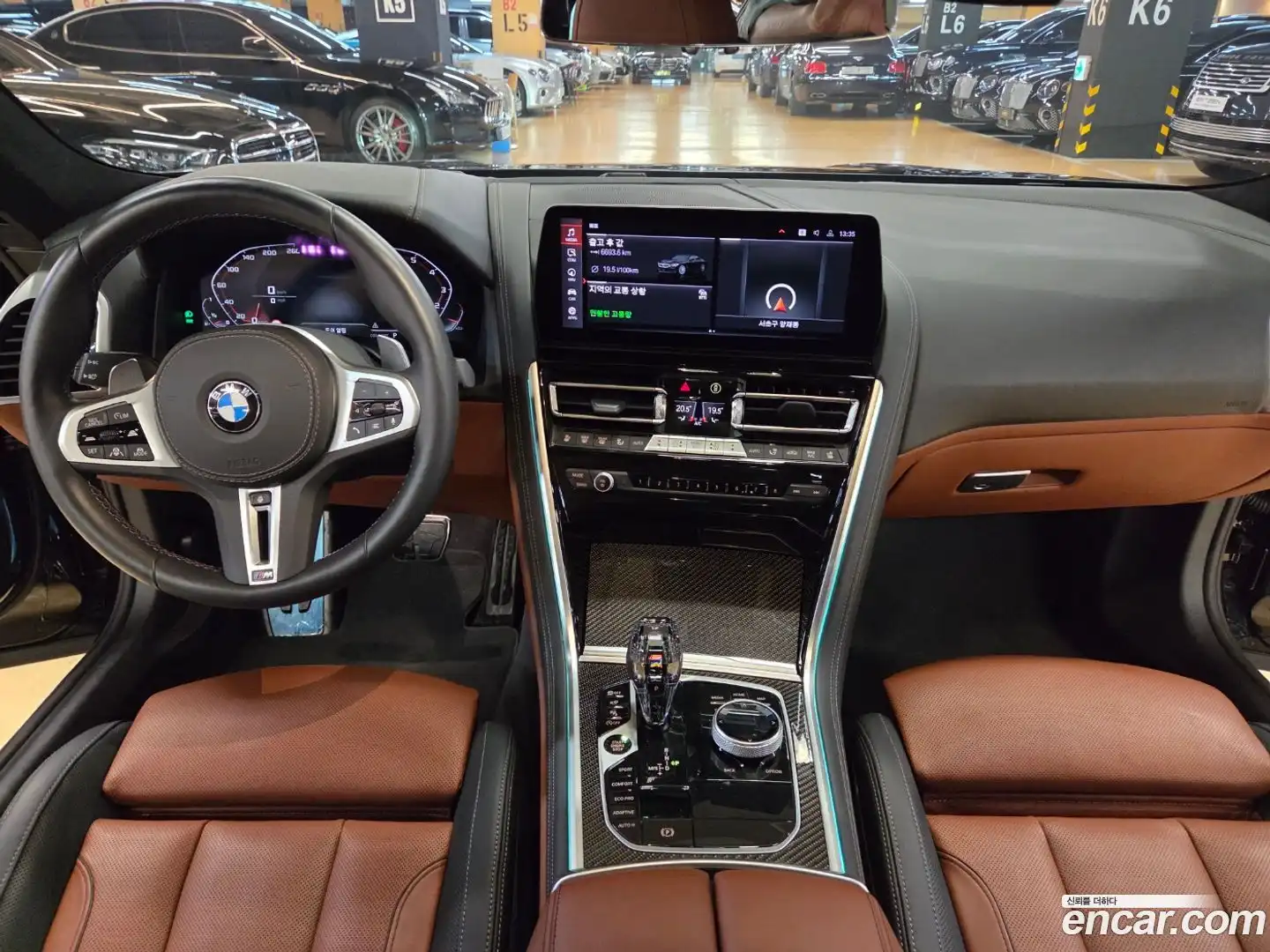 8-Series BMW 2024.10-INNER-007