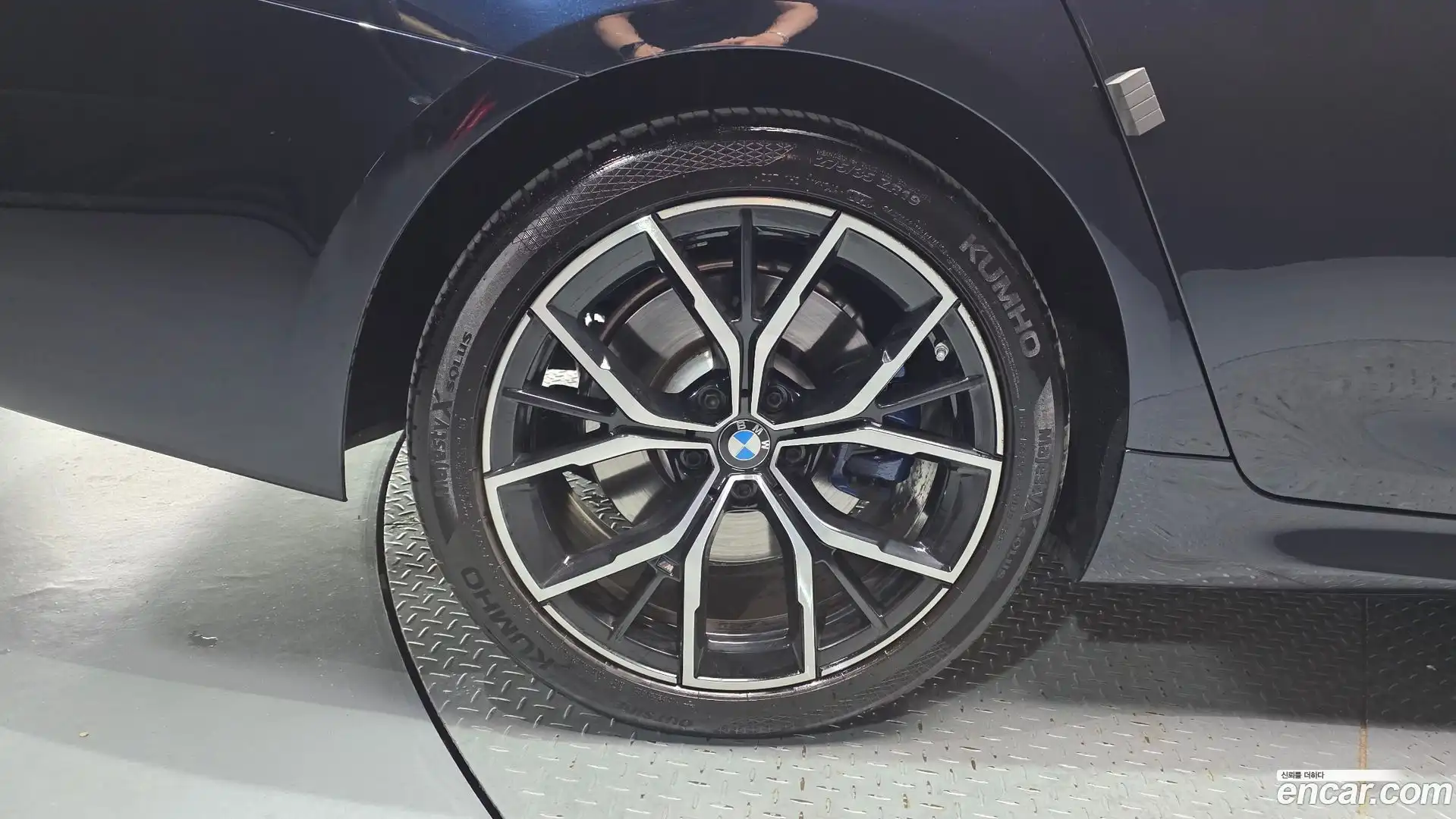 5-Series BMW 2021.4-OUTER-005