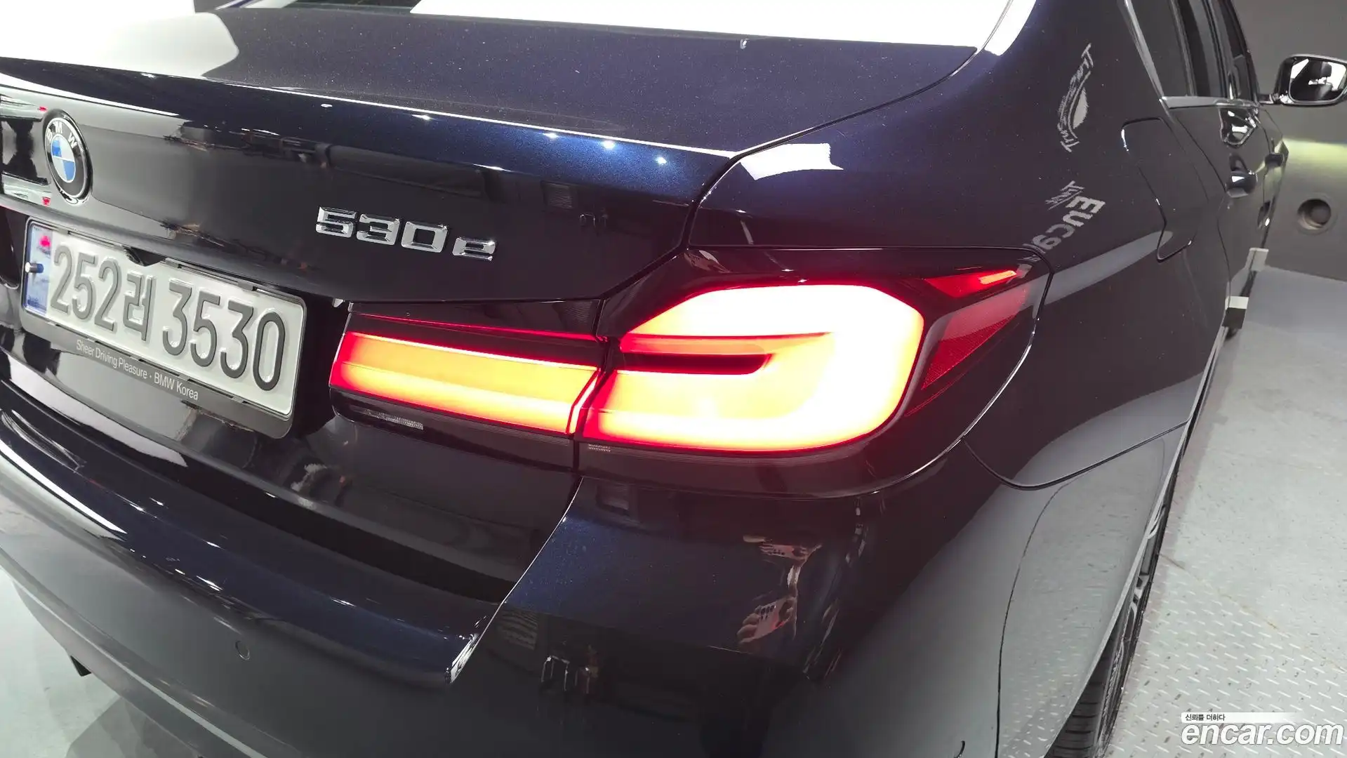 5-Series BMW 2021.4-OUTER-033
