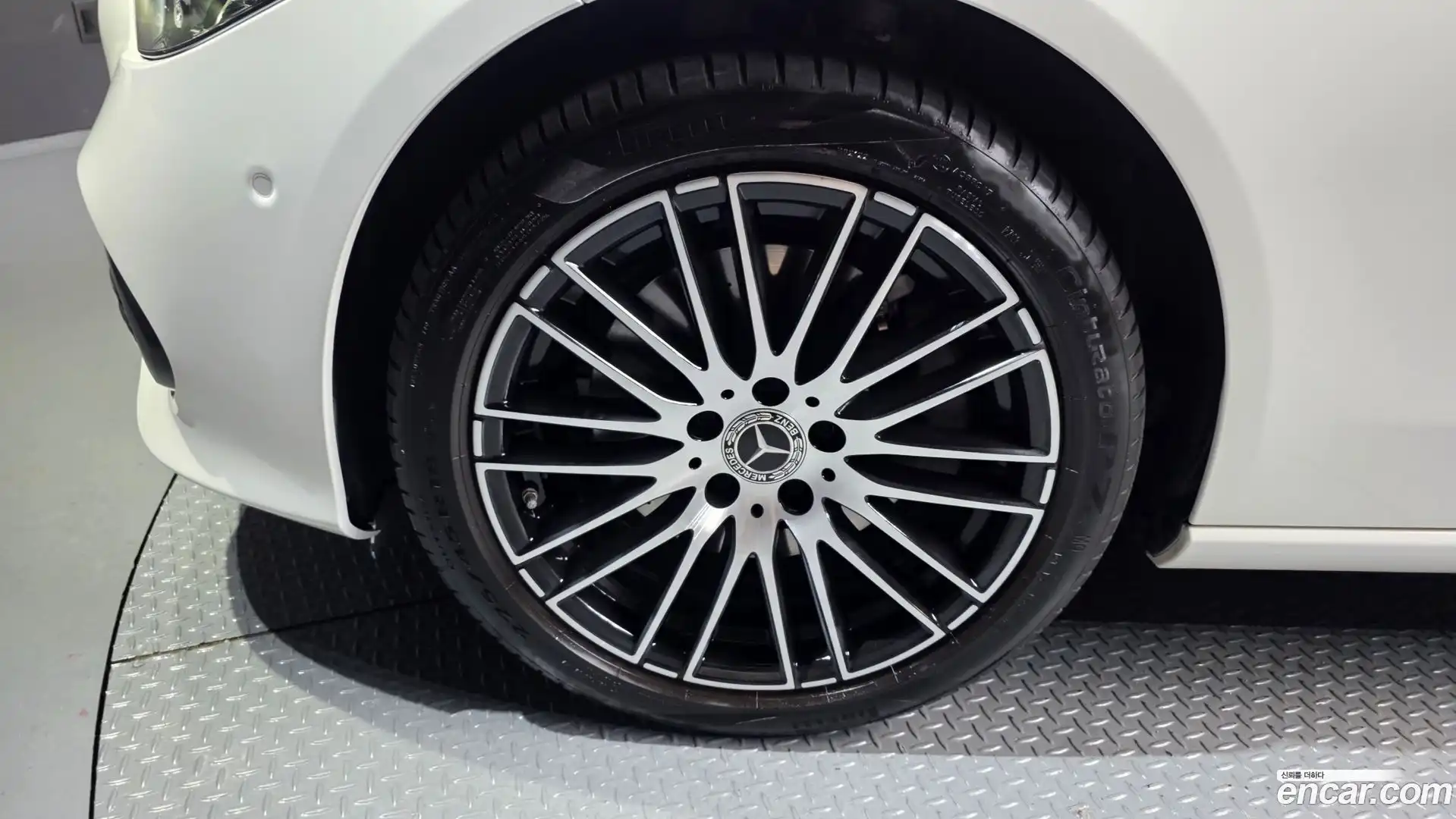 C-Class Mercedes-Benz 2022.3-OUTER-005