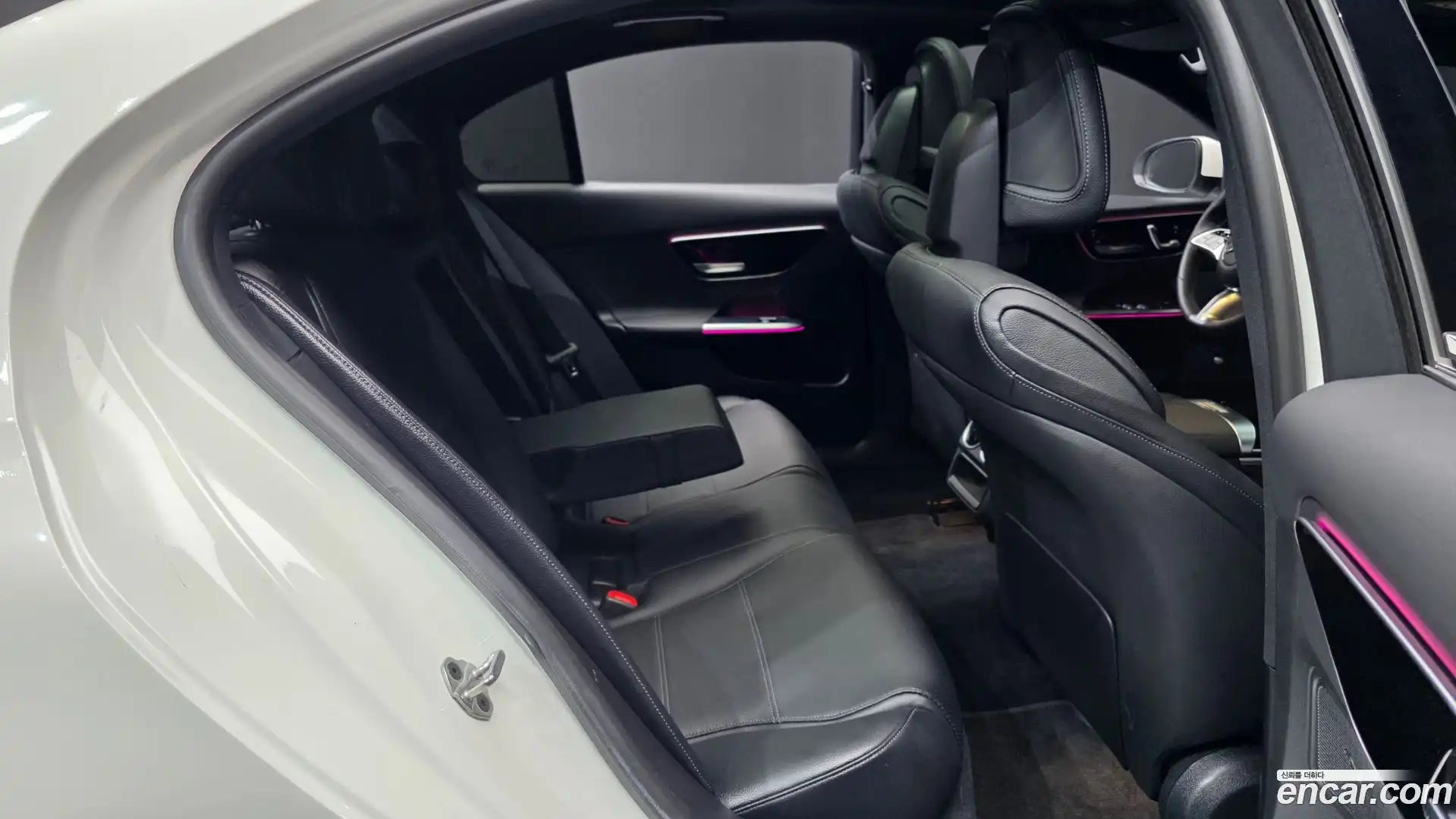 C-Class Mercedes-Benz 2022.3-OPTION-016