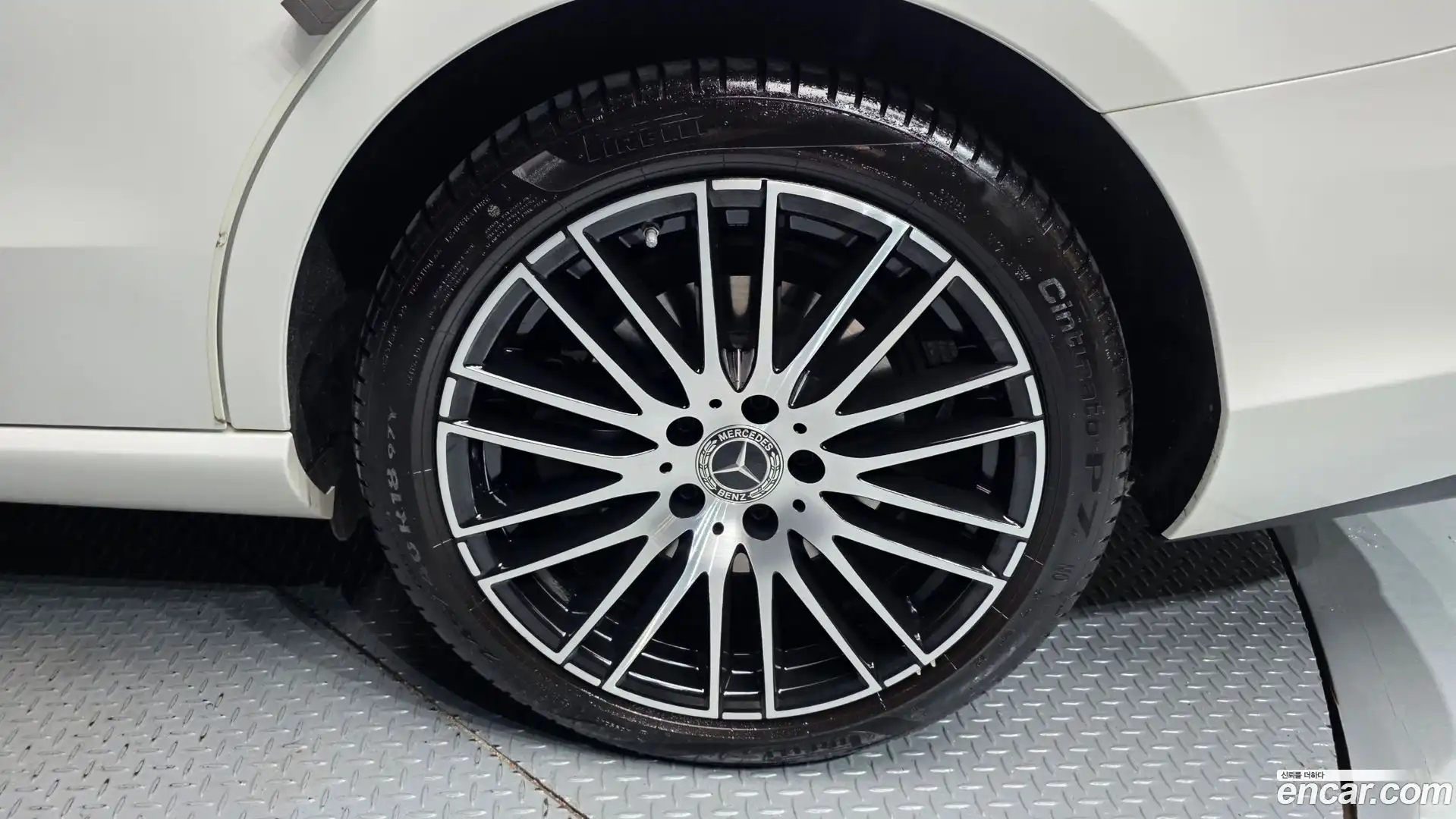C-Class Mercedes-Benz 2022.3-OUTER-031