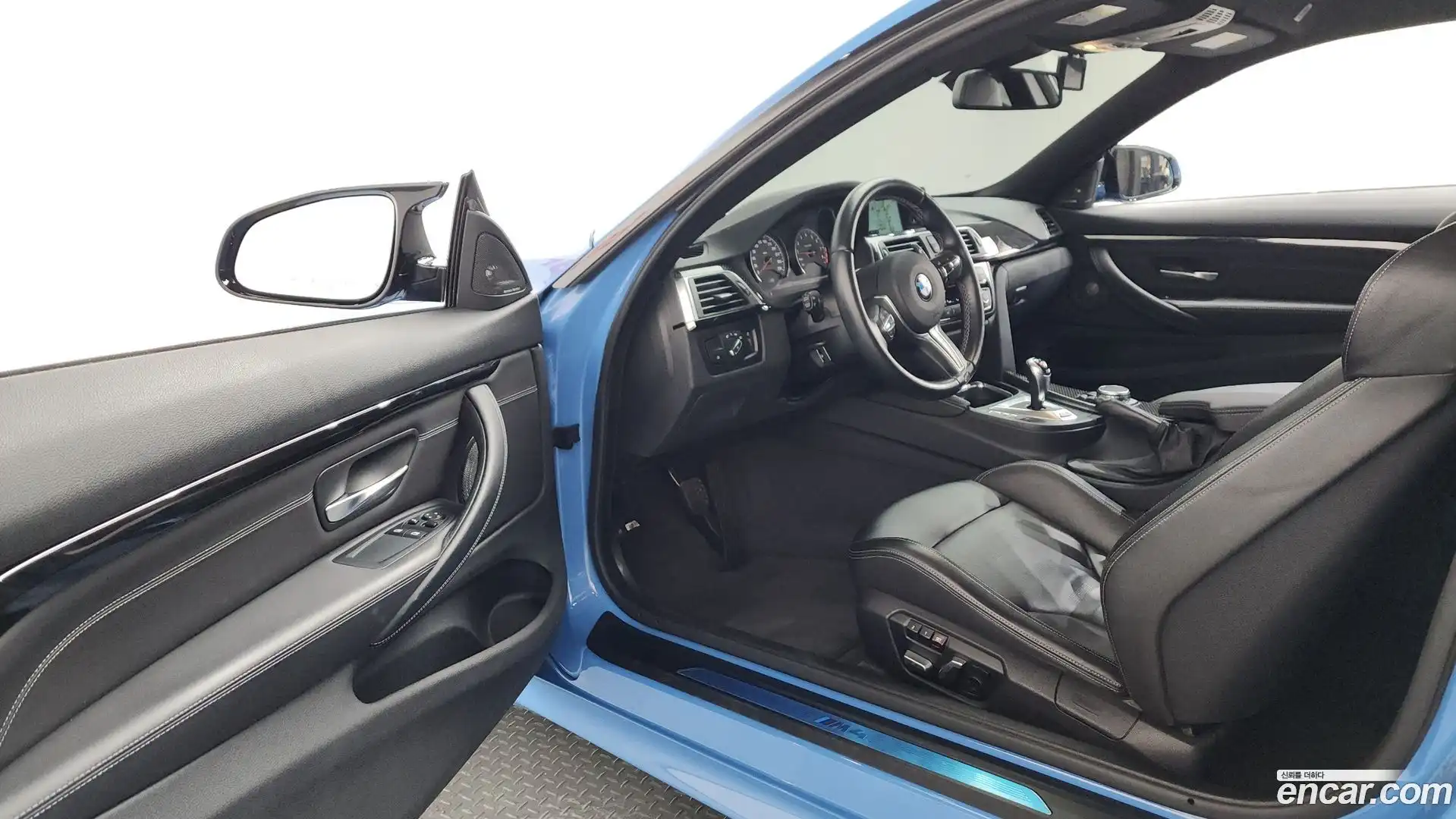 M4 BMW 2017.4-INNER-010
