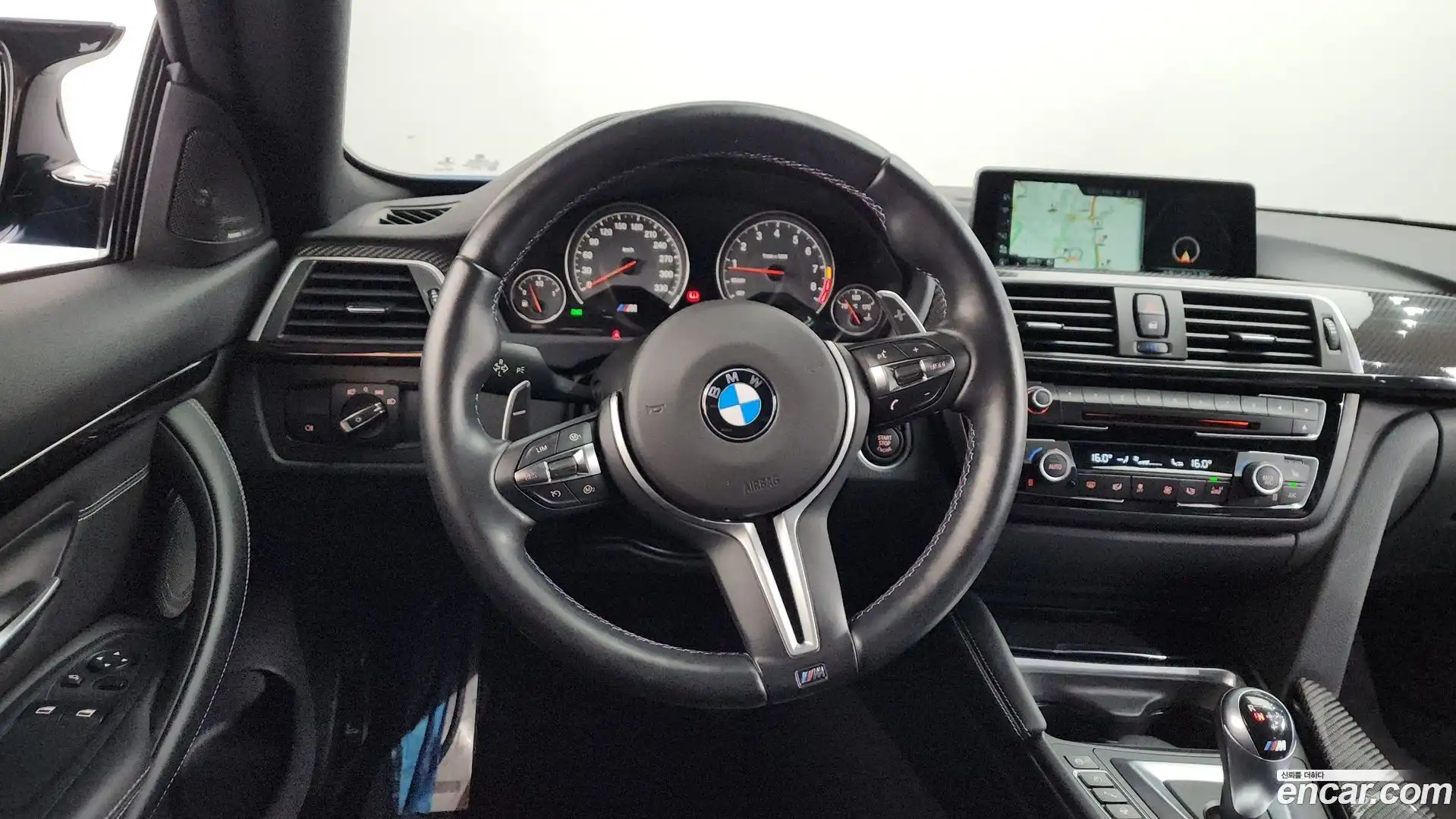 M4 BMW 2017.4-OPTION-017