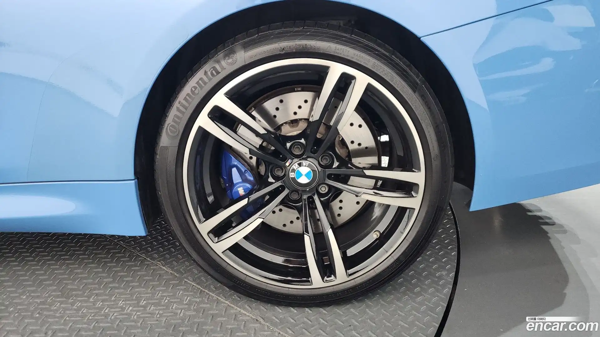 M4 BMW 2017.4-OUTER-031