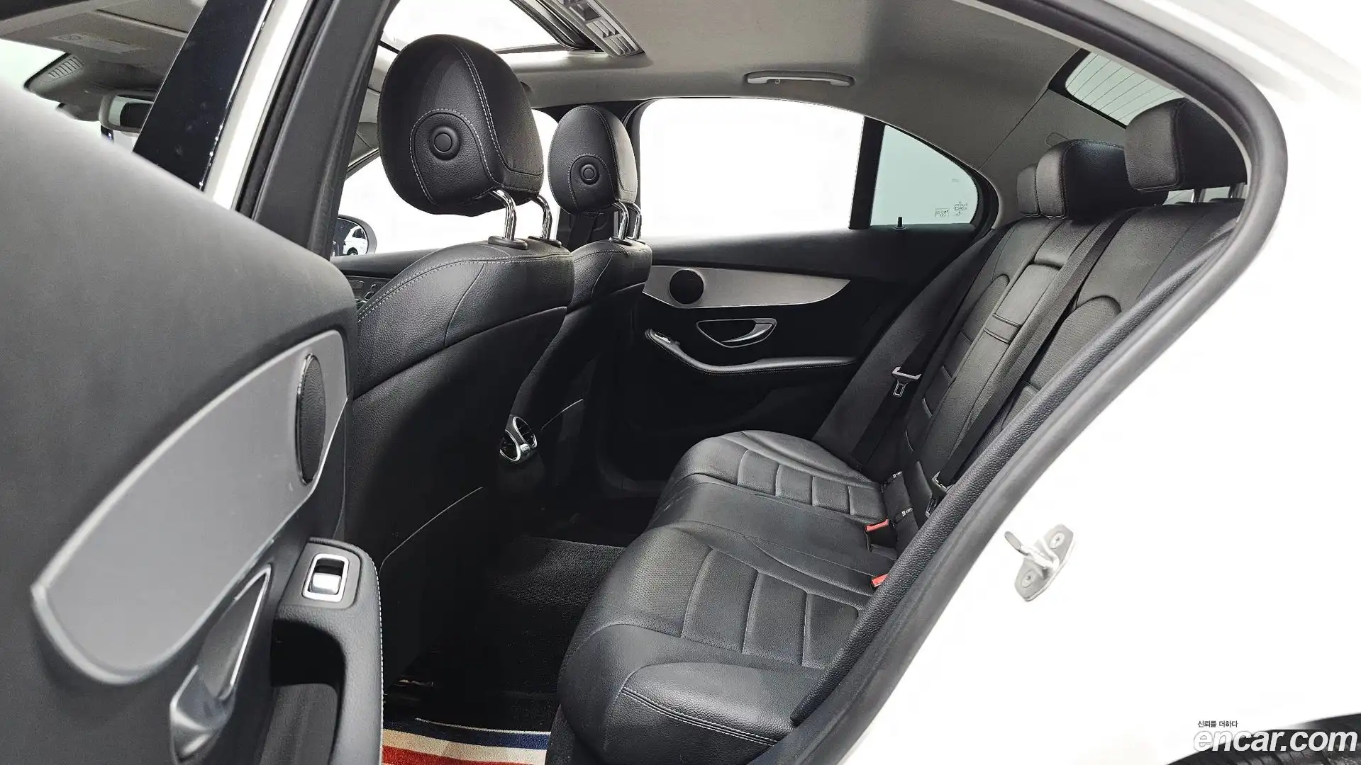 C-Class Mercedes-Benz 2017.9-OPTION-015