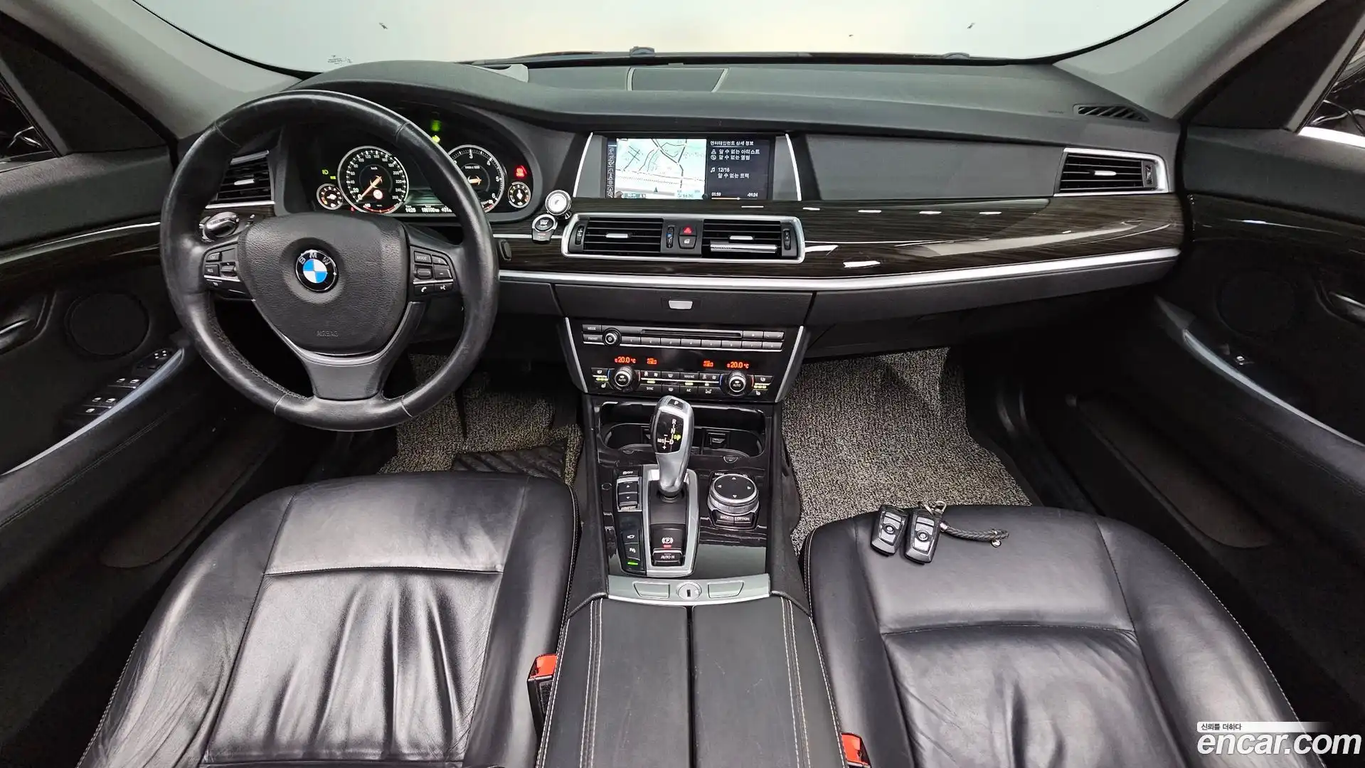 Gran Turismo BMW 2015.10-INNER-007
