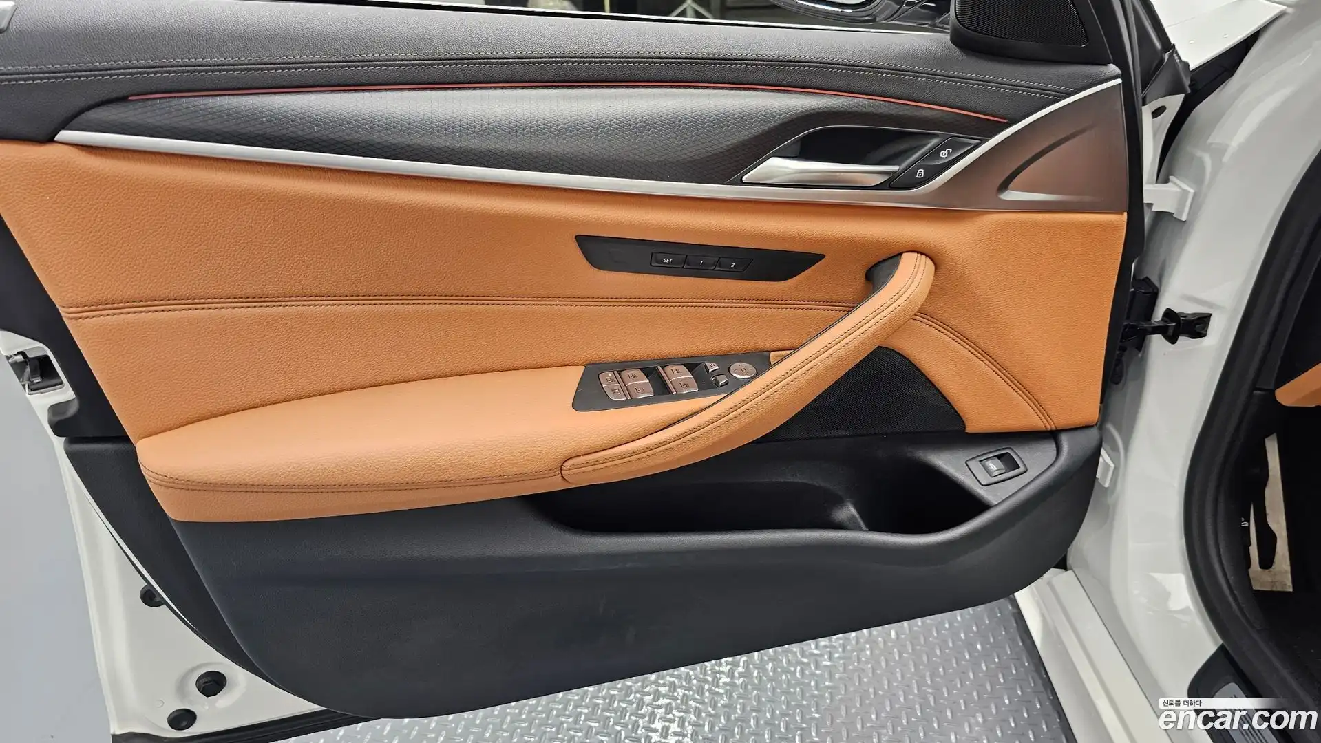 5-Series BMW 2023.6-INNER-034