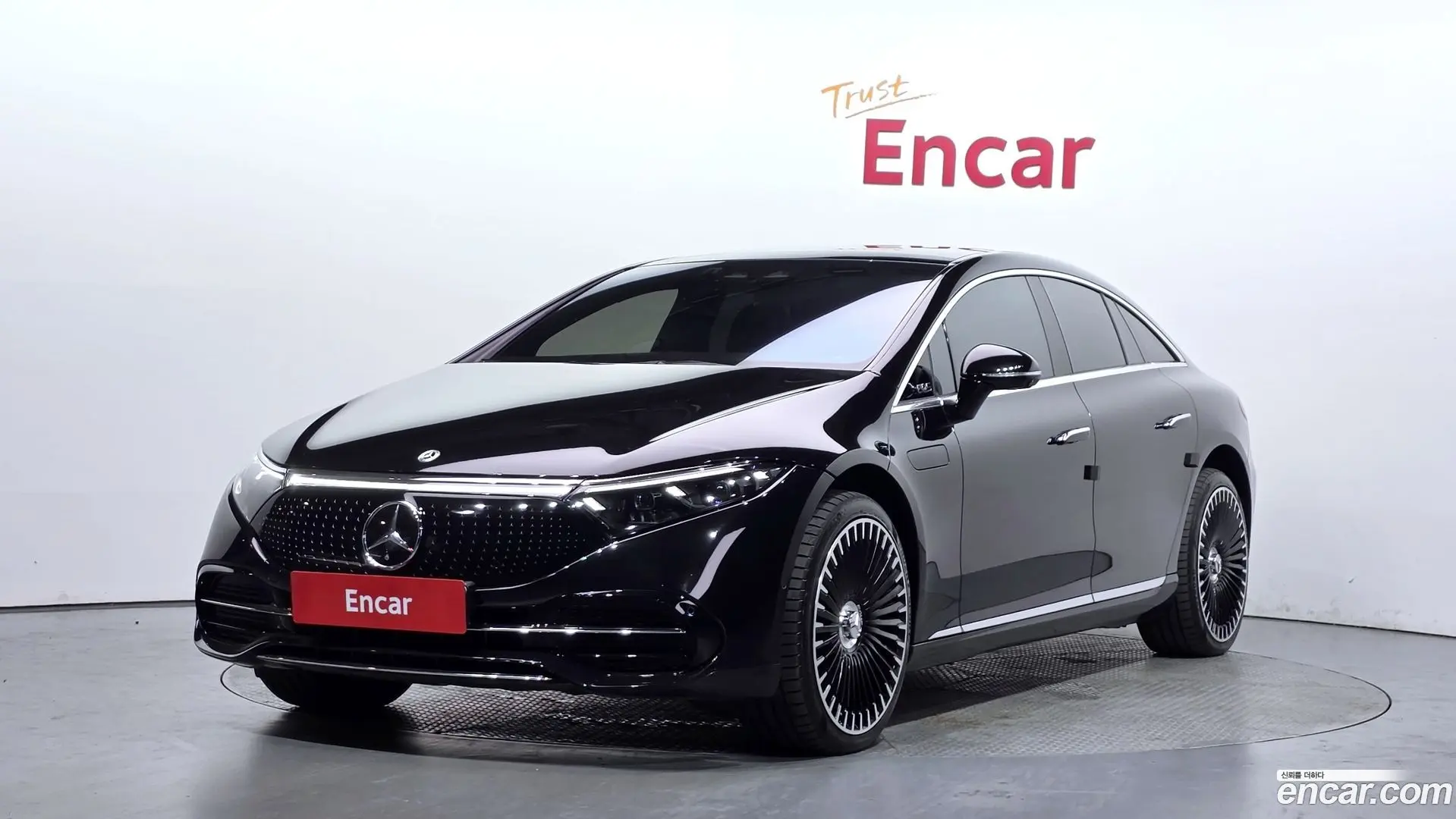 Main__Slider__Photo:EQS Mercedes-Benz 2023.10-0
