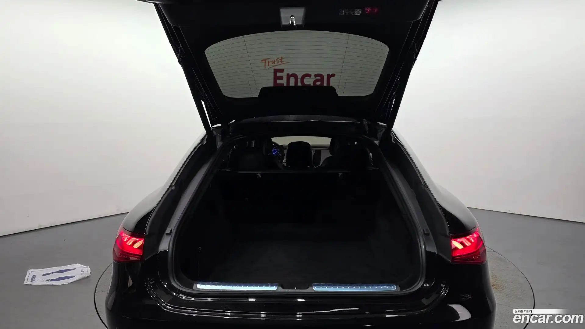 EQS Mercedes-Benz 2023.10-OPTION-024