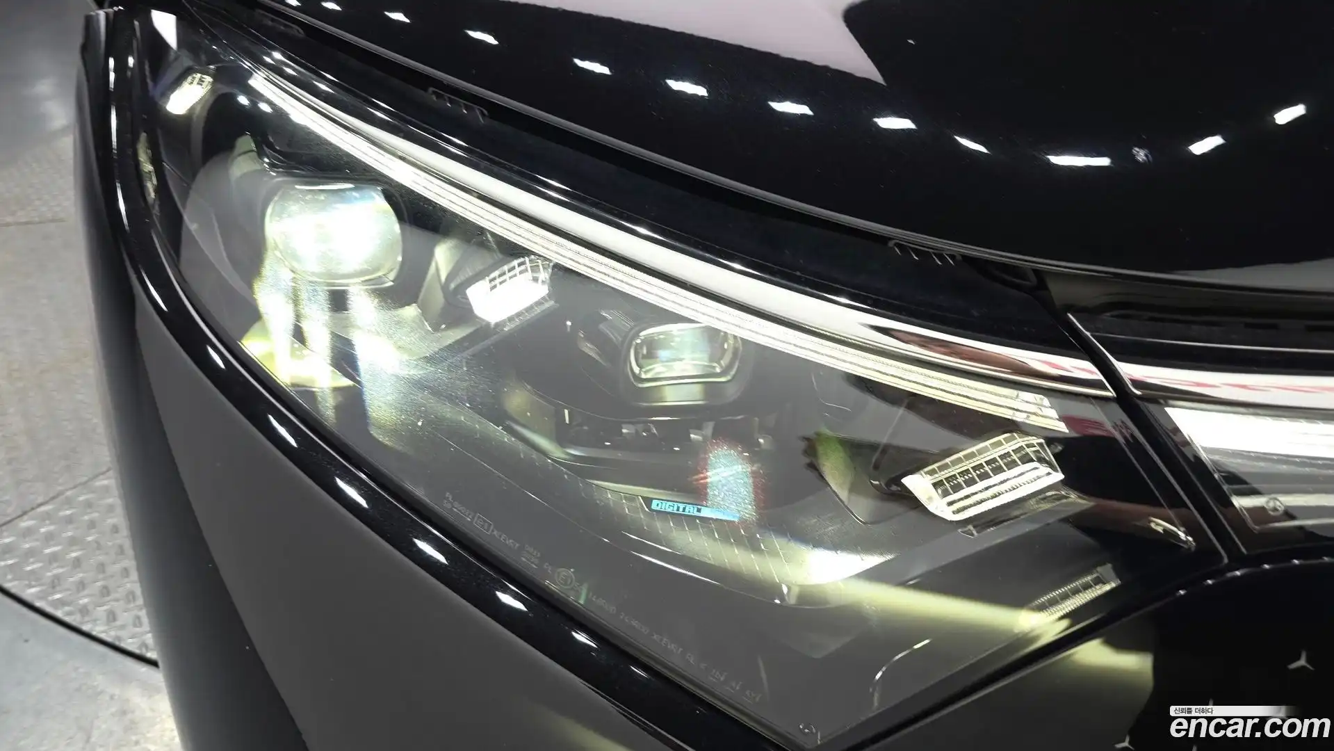 EQS Mercedes-Benz 2023.10-OUTER-032