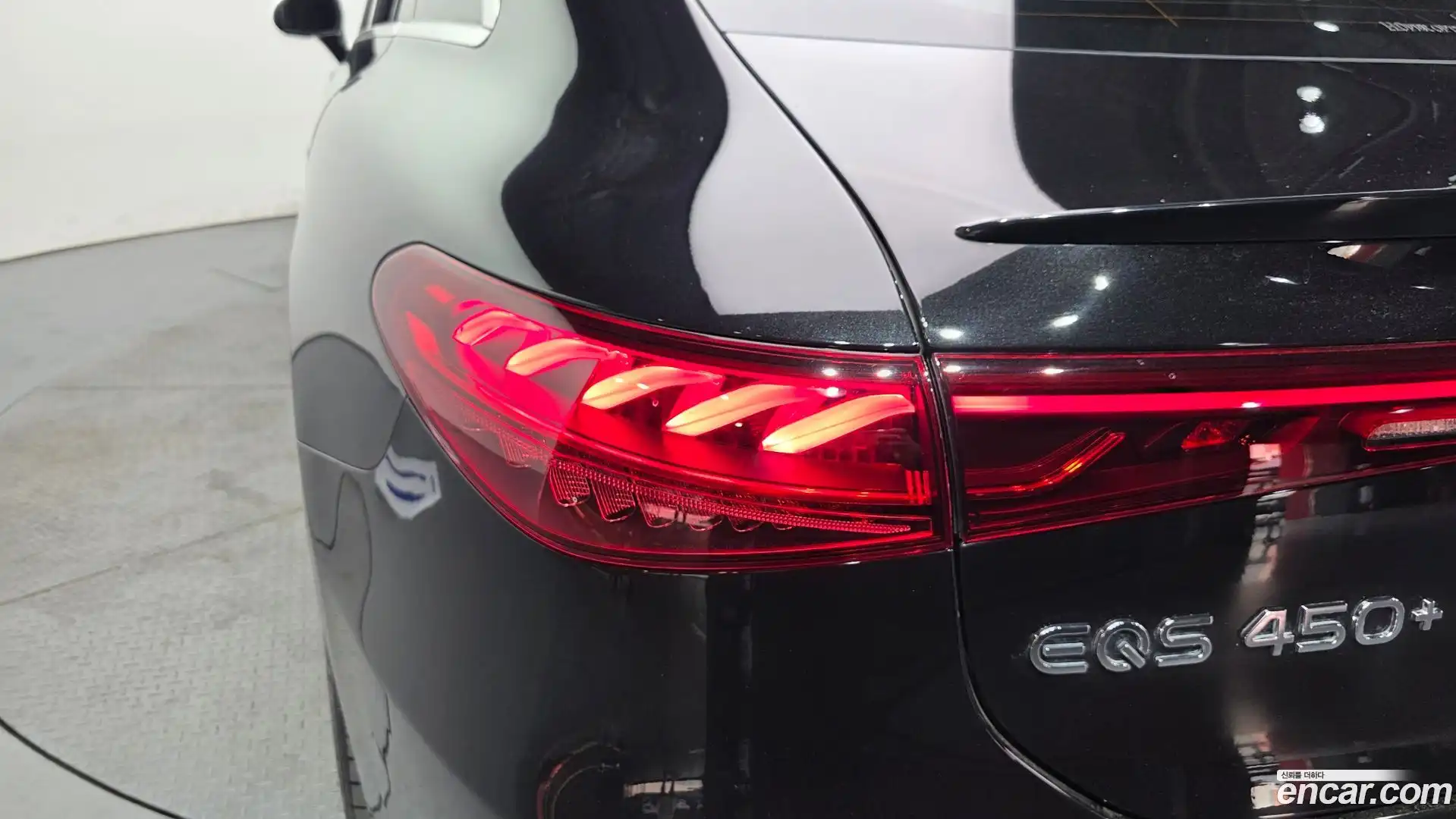 EQS Mercedes-Benz 2023.10-OUTER-033