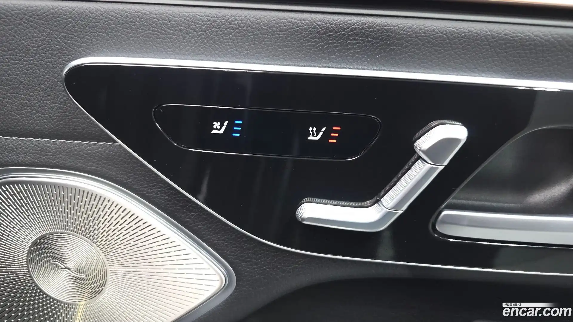 EQS Mercedes-Benz 2023.10-OPTION-043