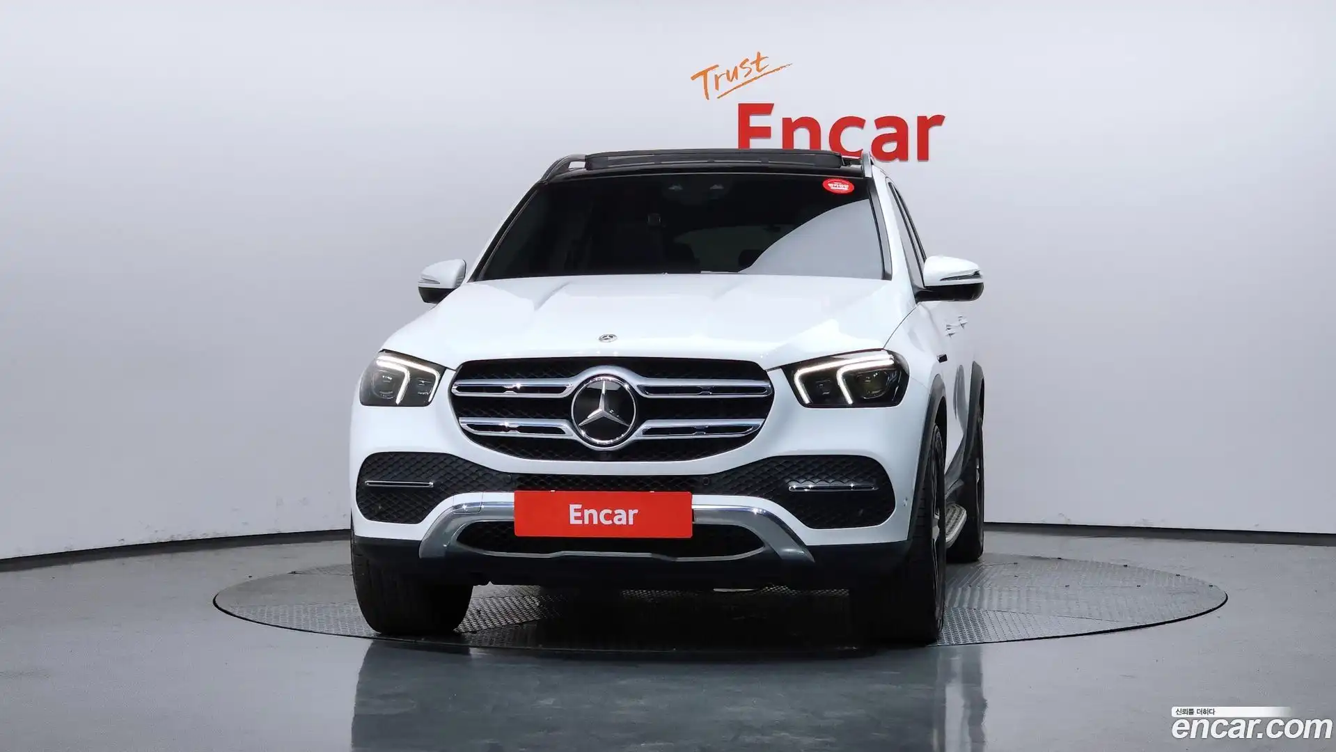 GLE-Class Mercedes-Benz 2021.9-OUTER-003