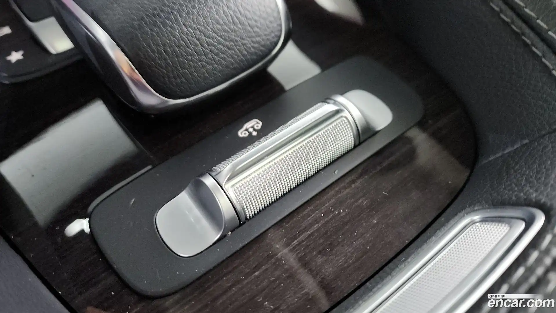 GLE-Class Mercedes-Benz 2021.9-OPTION-019