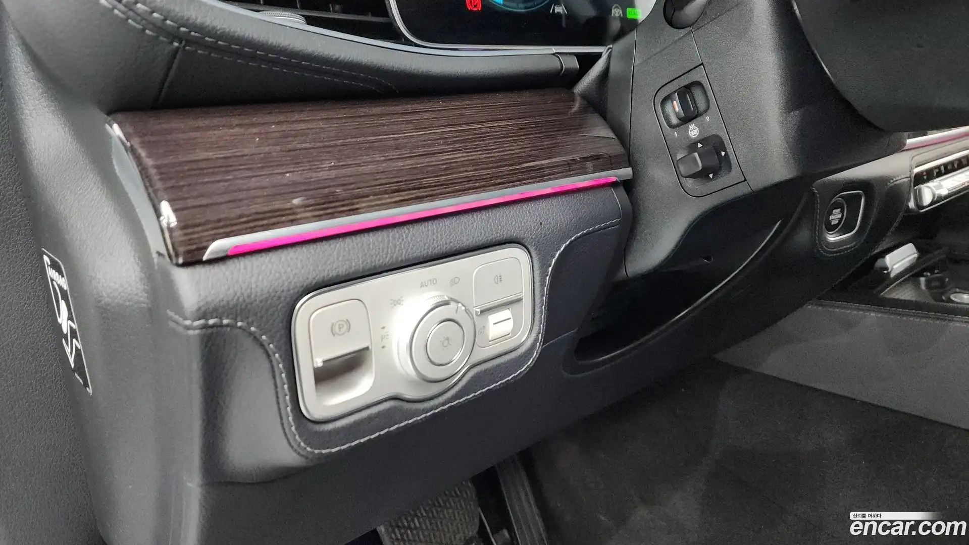GLE-Class Mercedes-Benz 2021.9-OPTION-050