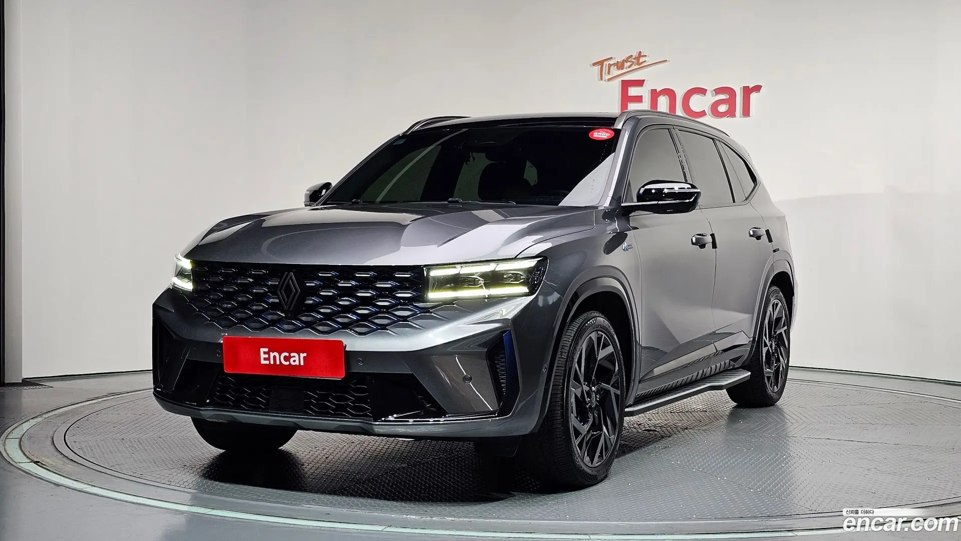Main__Slider__Photo:Grand Koleos Renault Korea 2024.8-0