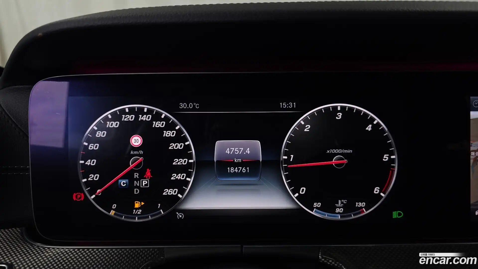CLS-Class Mercedes-Benz 2019.11-INNER-008