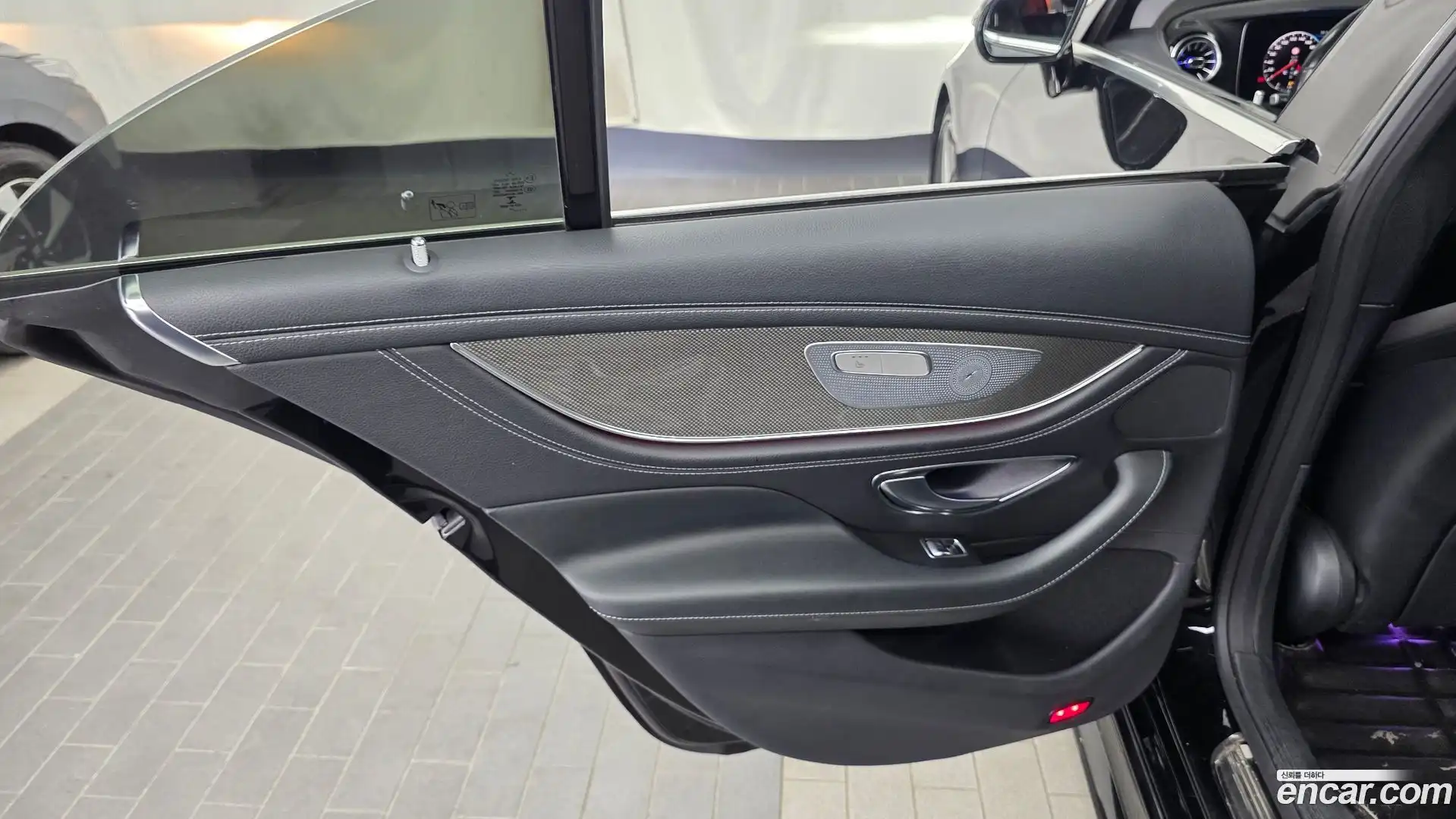 CLS-Class Mercedes-Benz 2019.11-INNER-035