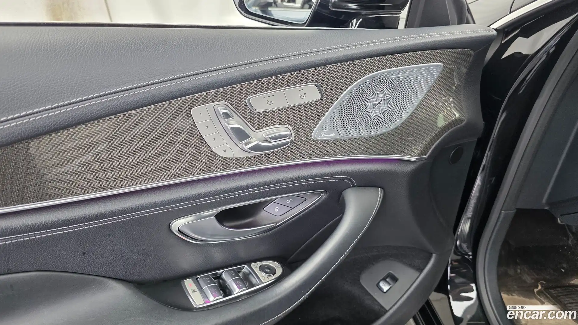CLS-Class Mercedes-Benz 2019.11-OPTION-045