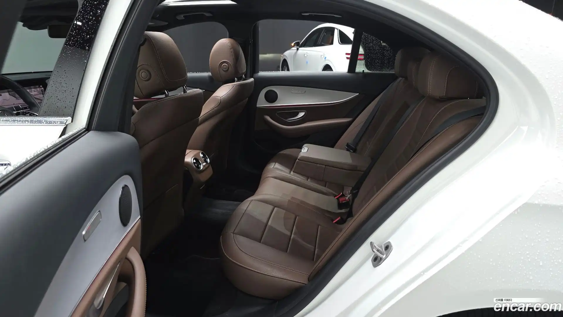 E-Class Mercedes-Benz 2021.5-OPTION-015